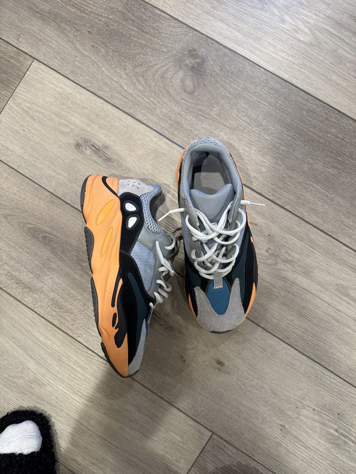 Yeezy Yeezy 700 Size US 9.5 / EU 42-43 - 5 Thumbnail