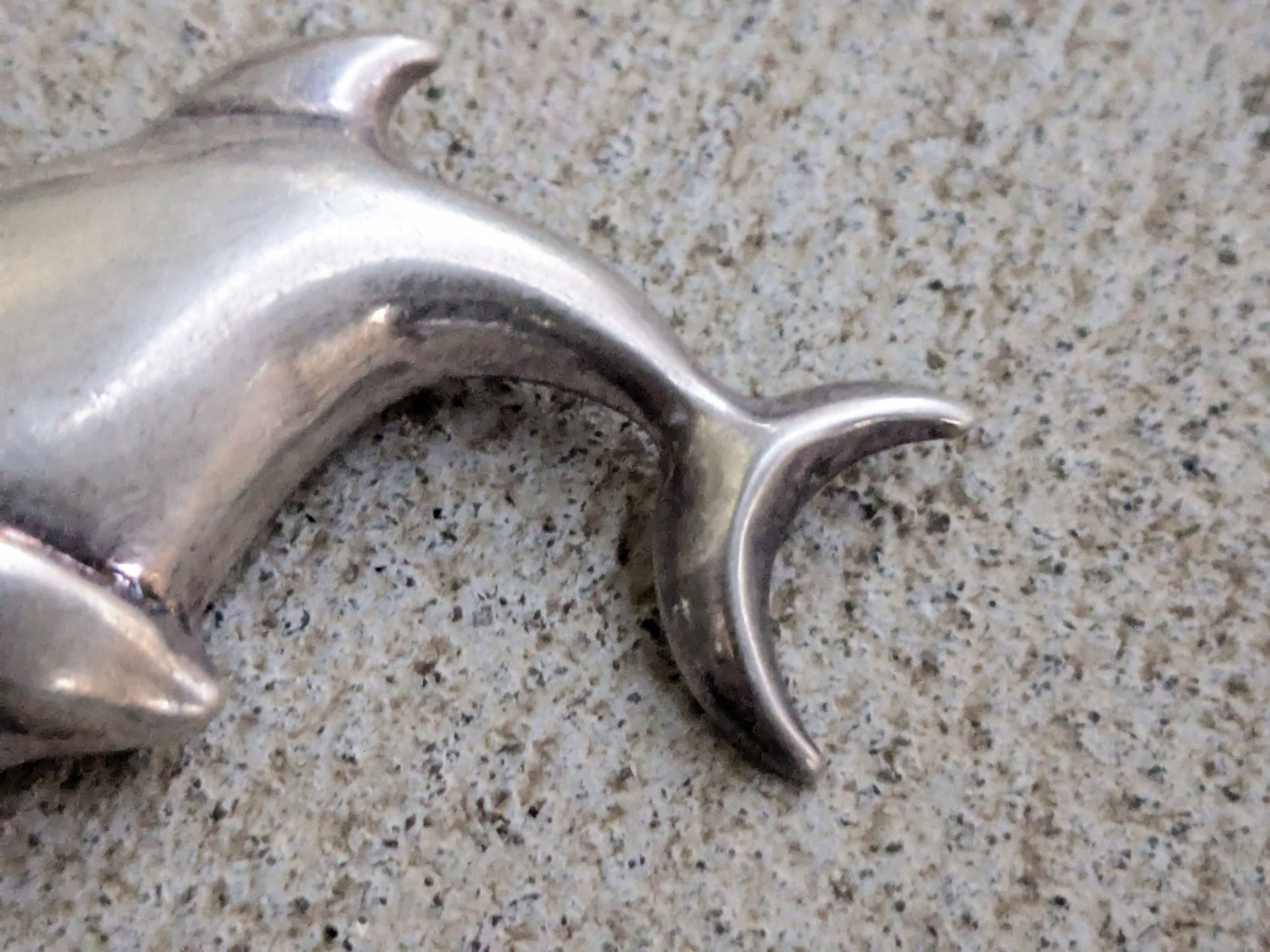 Jewelry × Vintage Vintage Sterling Silver Dolphin Pin Brooch Animal Size ONE SIZE - 6 Thumbnail