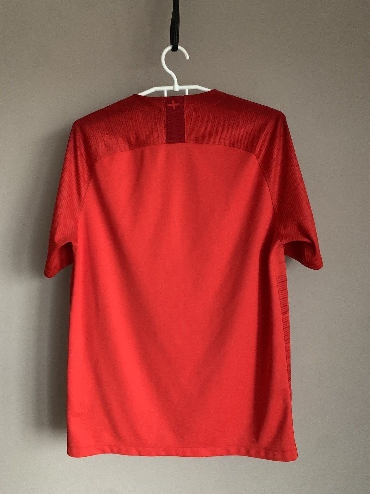 Nike England 2018 World Cup Football Shirt Nike Soccer Jersey M Size US M / EU 48-50 / 2 - 2 Thumbnail