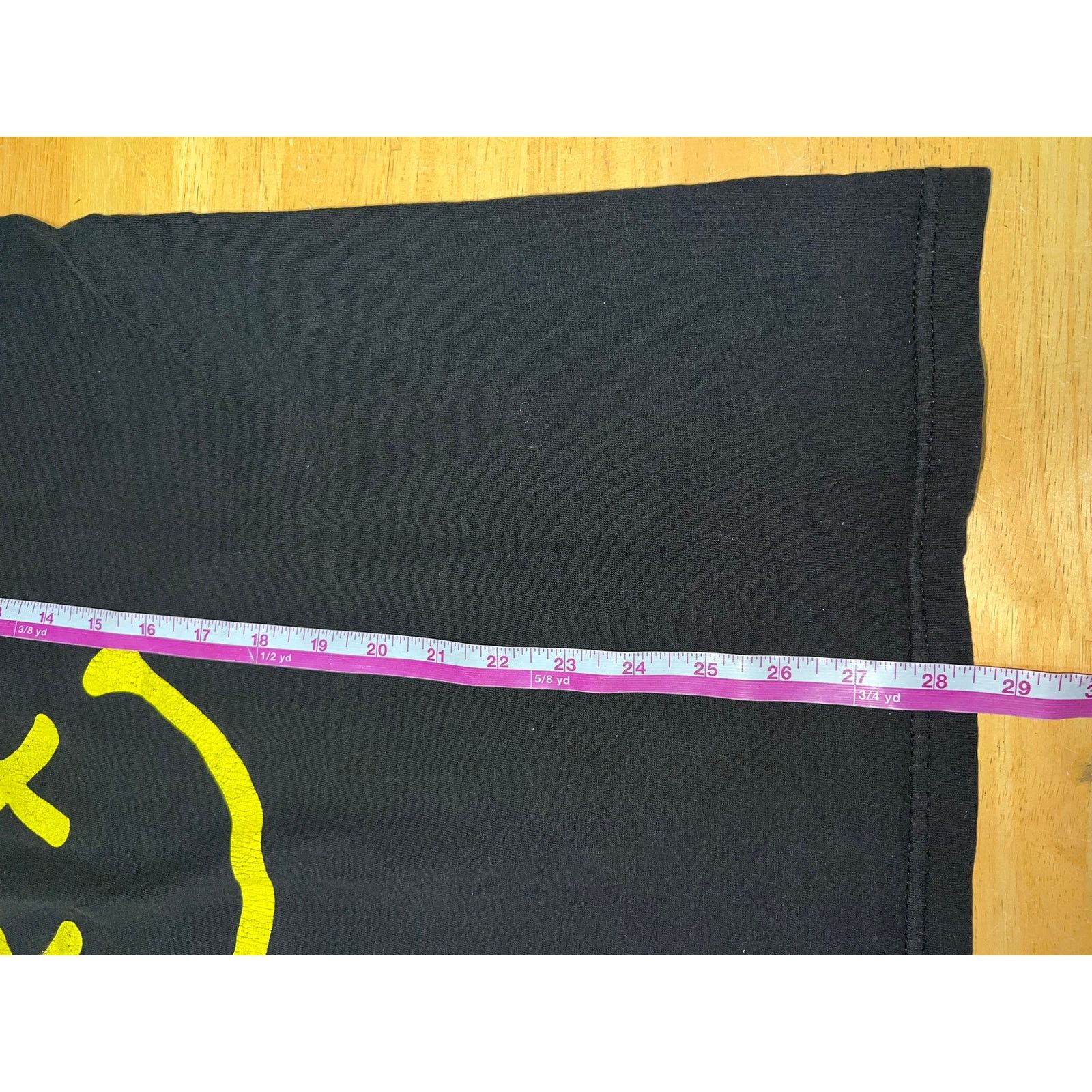 THE WORLD IS YOURS Yours Truly Fake Smiles Shirt We Hurt The Ones Tee Large Size US L / EU 52-54 / 3 - 9 Thumbnail