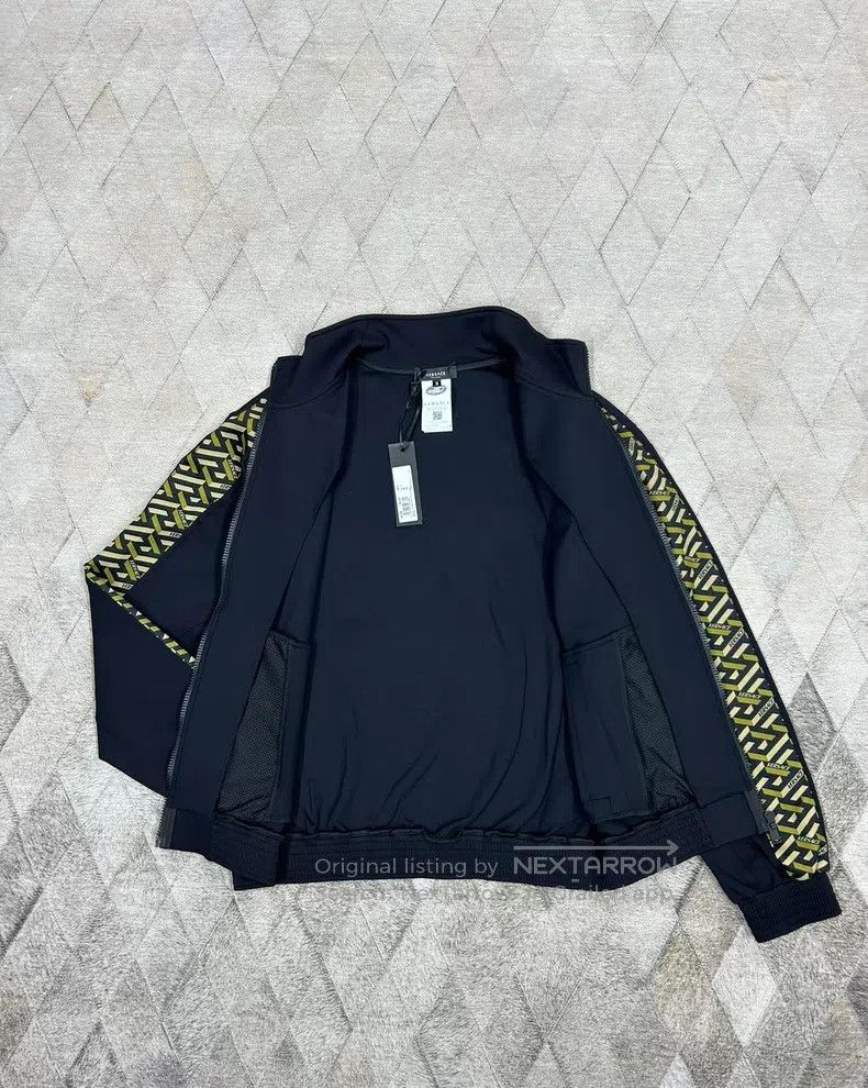 Versace Versace Baroque sports zip jacket Size US XL / EU 56 / 4 - 2 Thumbnail