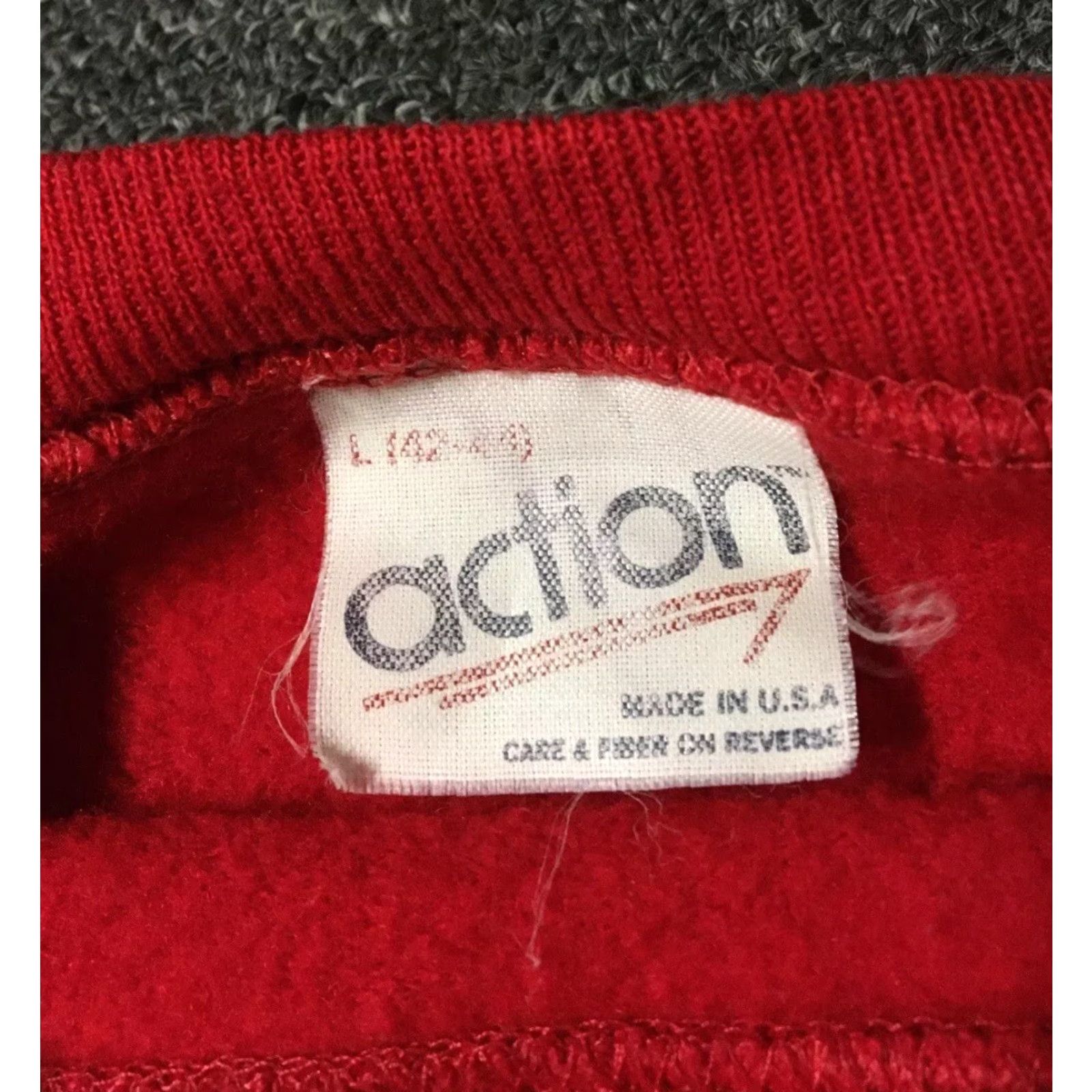 Vintage Vtg 80s Christmas Tree Duck Sweatshirt L USA Action Men Red Santa Vaporwave Grunge 90s Cartoon Art Holiday Size US L / EU 52-54 / 3 - 6 Thumbnail