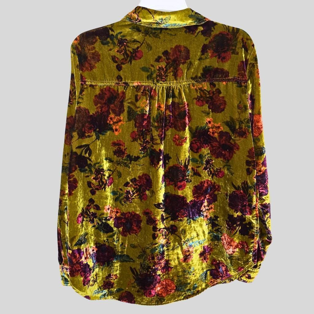 Anthropologie Anthropologie Pilcro Velvet Button Down Shirt Green Floral R Size M / US 6-8 / IT 42-44 - 3 Thumbnail