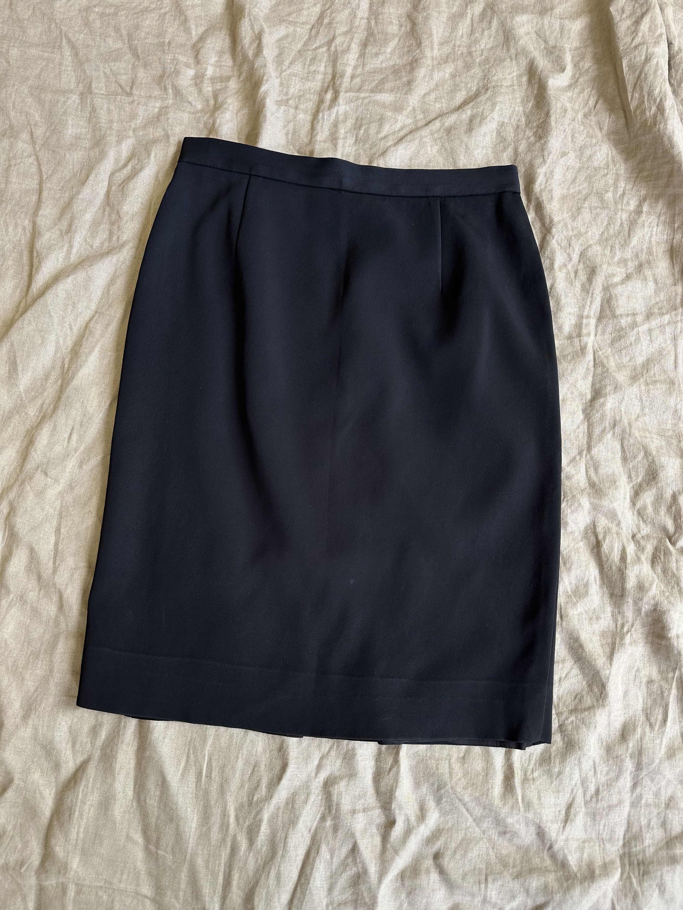 Moschino Moschino Cheap and Chic Vintage Wool Skirt 6491AC Size 28" / US 6 / IT 42 - 1 Thumbnail