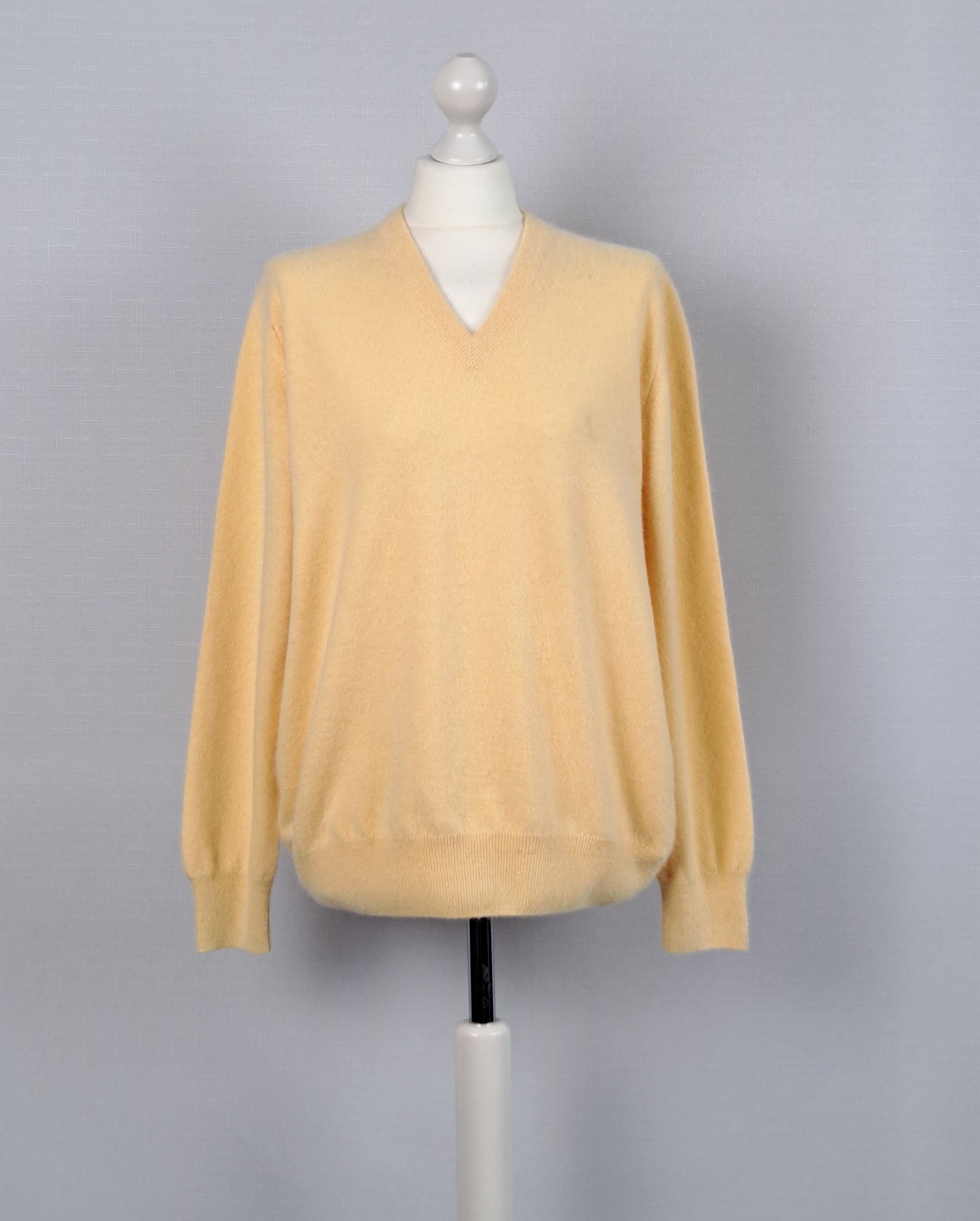 Vintage Vintage YSL Yves Saint Laurent yellow V-Neck mohair sweater. Size US S / EU 44-46 / 1 - 1 Thumbnail