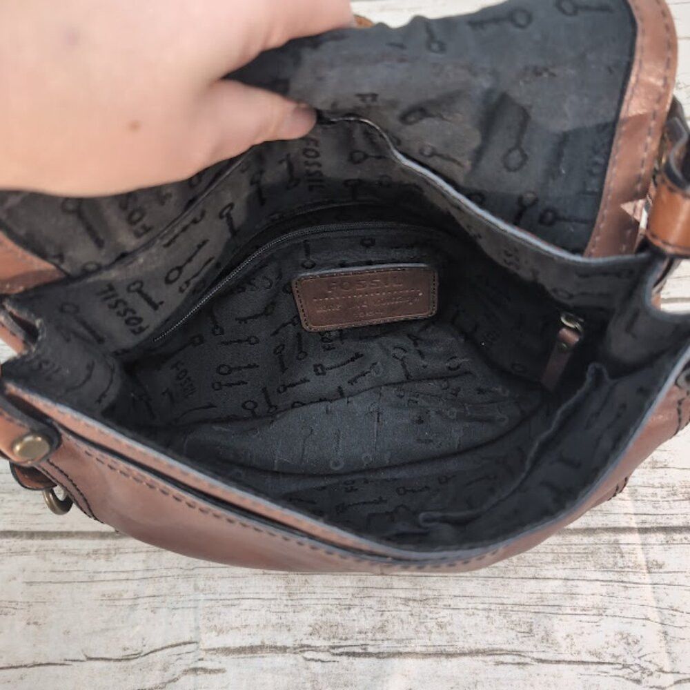 Fossil Authentic Fossil Leather Satchel Crossbody Saddle Bag Horse Size ONE SIZE - 7 Thumbnail