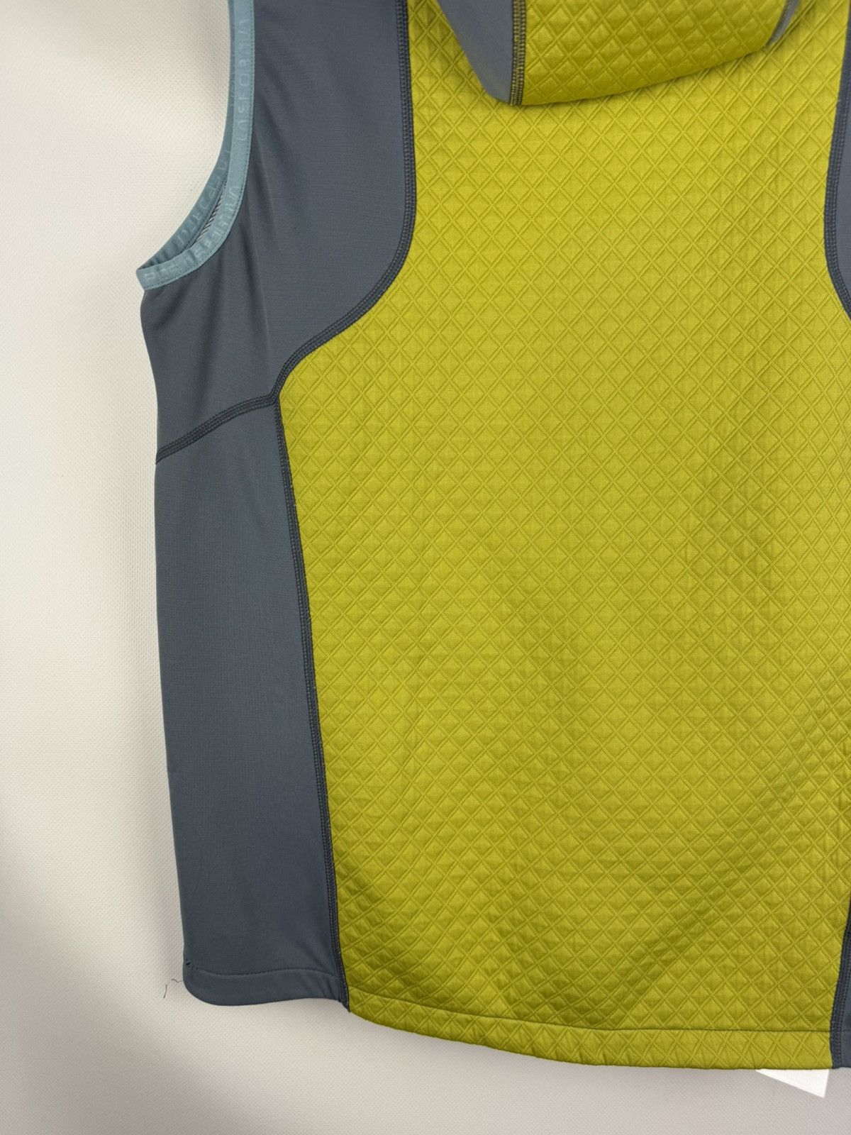 La Sportiva La Sportiva AW1718 Outdoor Hooded Dimension Vest Waistcoat Size US M / EU 48-50 / 2 - 22 Thumbnail