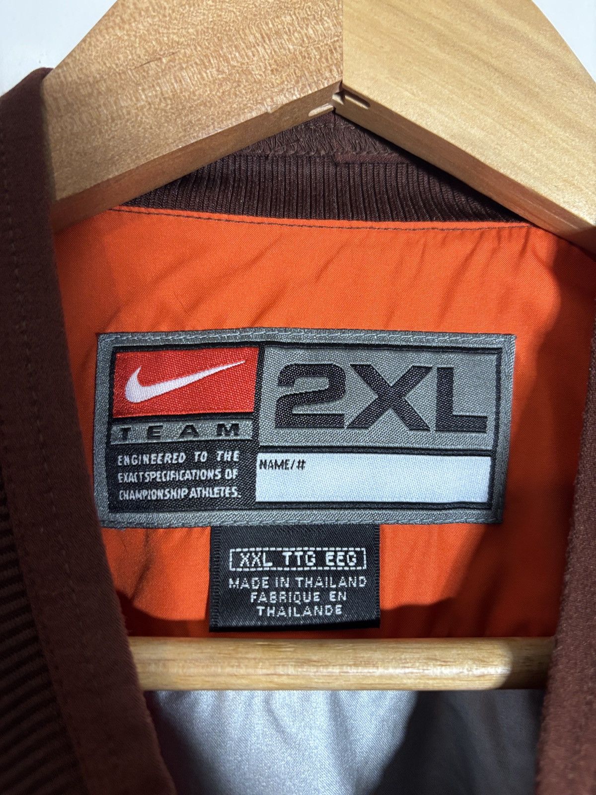 Nike Vtg Nike NFL Cleveland Browns Windbreaker 2XL Center Swoosh Size US XXL / EU 58 / 5 - 3 Thumbnail