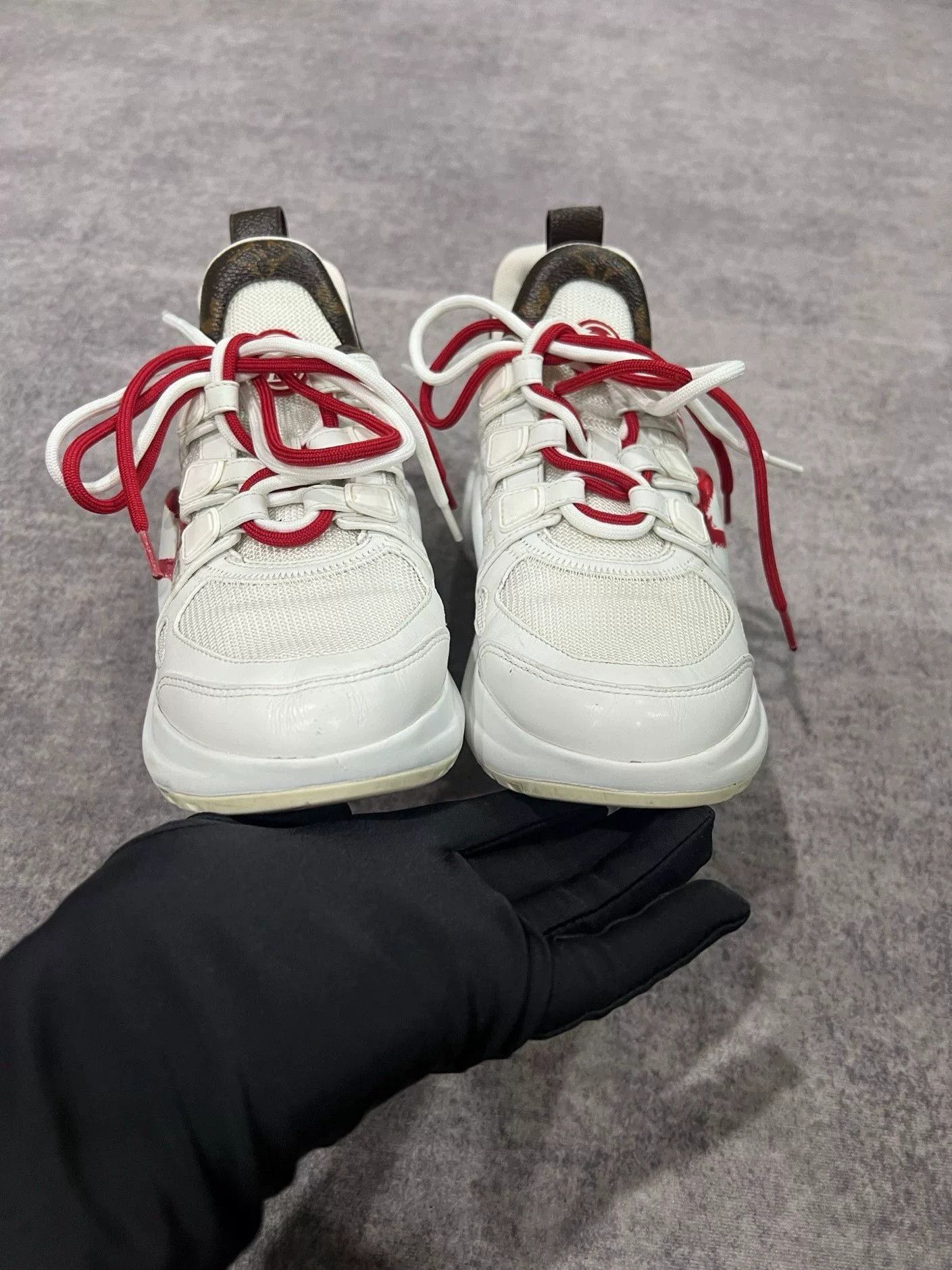 Louis Vuitton Louis Vuitton Archlight Graffiti Heart Dad Shoes Size US S / EU 44-46 / 1 - 5 Thumbnail