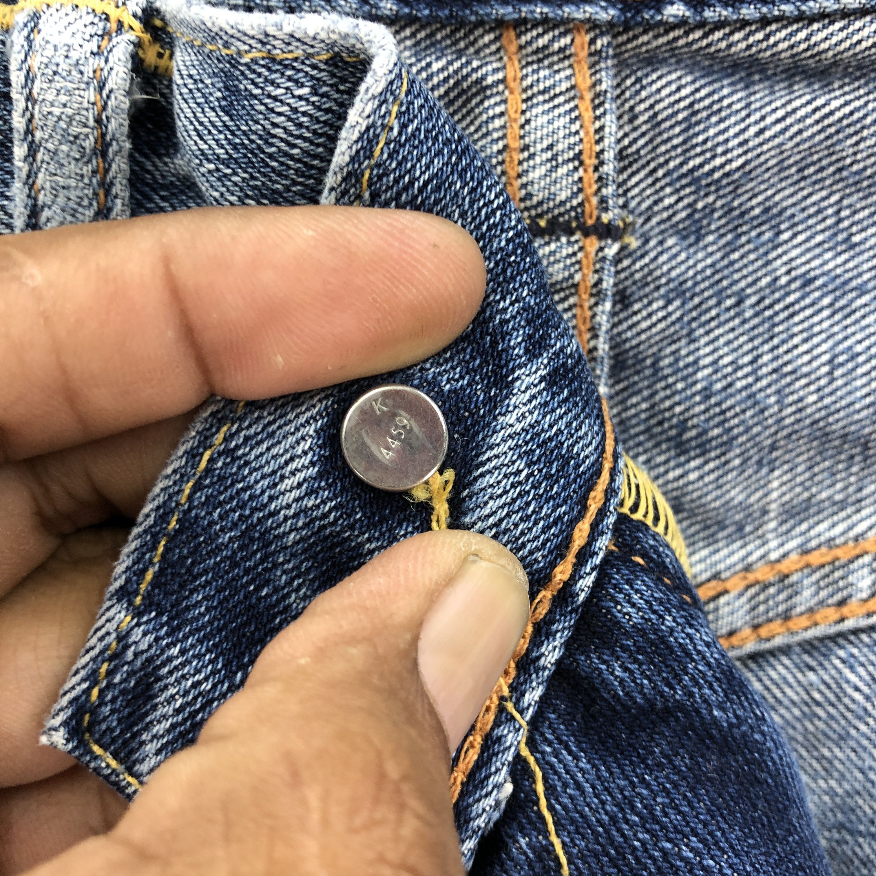 Levi's Vintage Levis 502 Faded Ripped Jeans Levi's Light Wash Denim Size US 34 / EU 50 - 7 Thumbnail