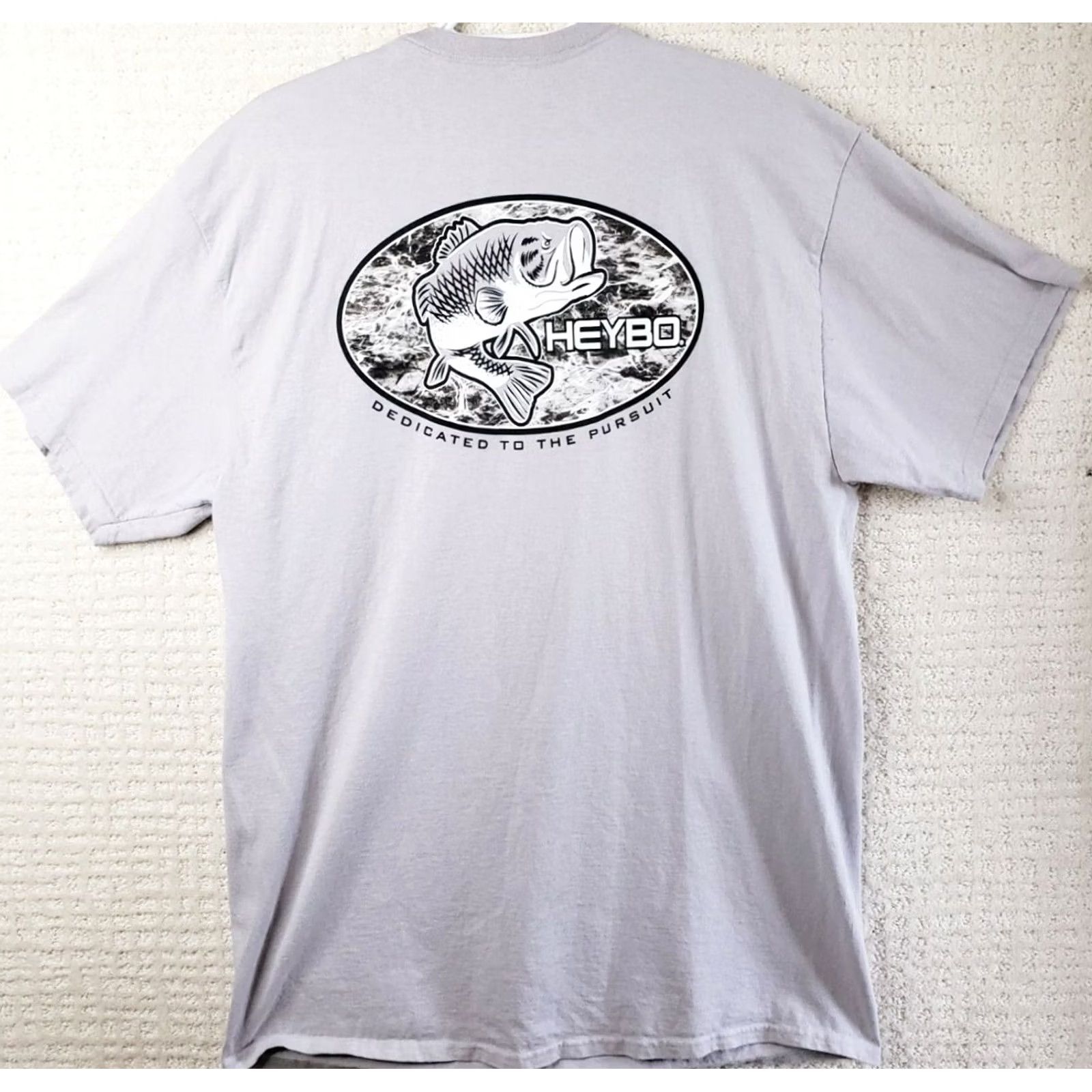 Vintage Heybo “Dedicated To The Pursuit” Largemouth Bass Men's T-Shirt XL Gray S. Sleeve Size US XL / EU 56 / 4 - 5 Thumbnail