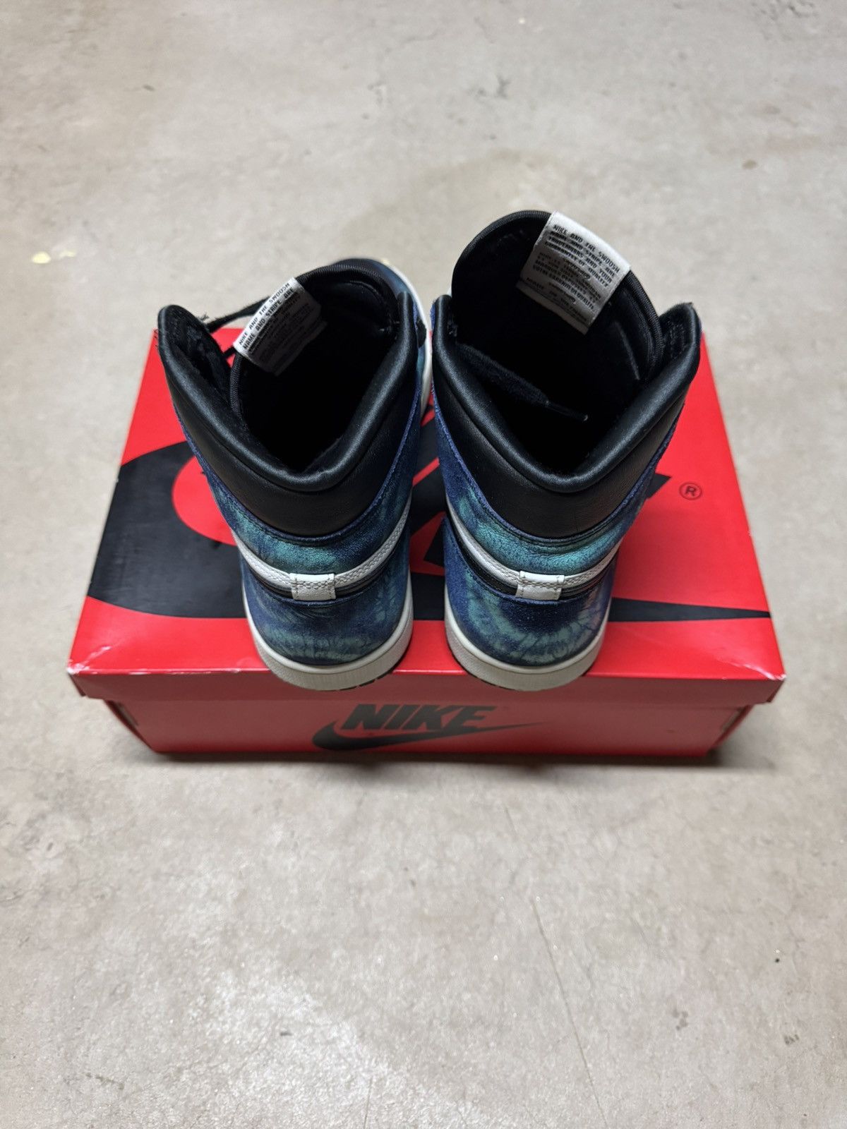 Jordan Brand × Nike Wmns Air Jordan 1 Retro High OG 'Tie-Dye' Size US 10 / IT 40 - 7 Thumbnail