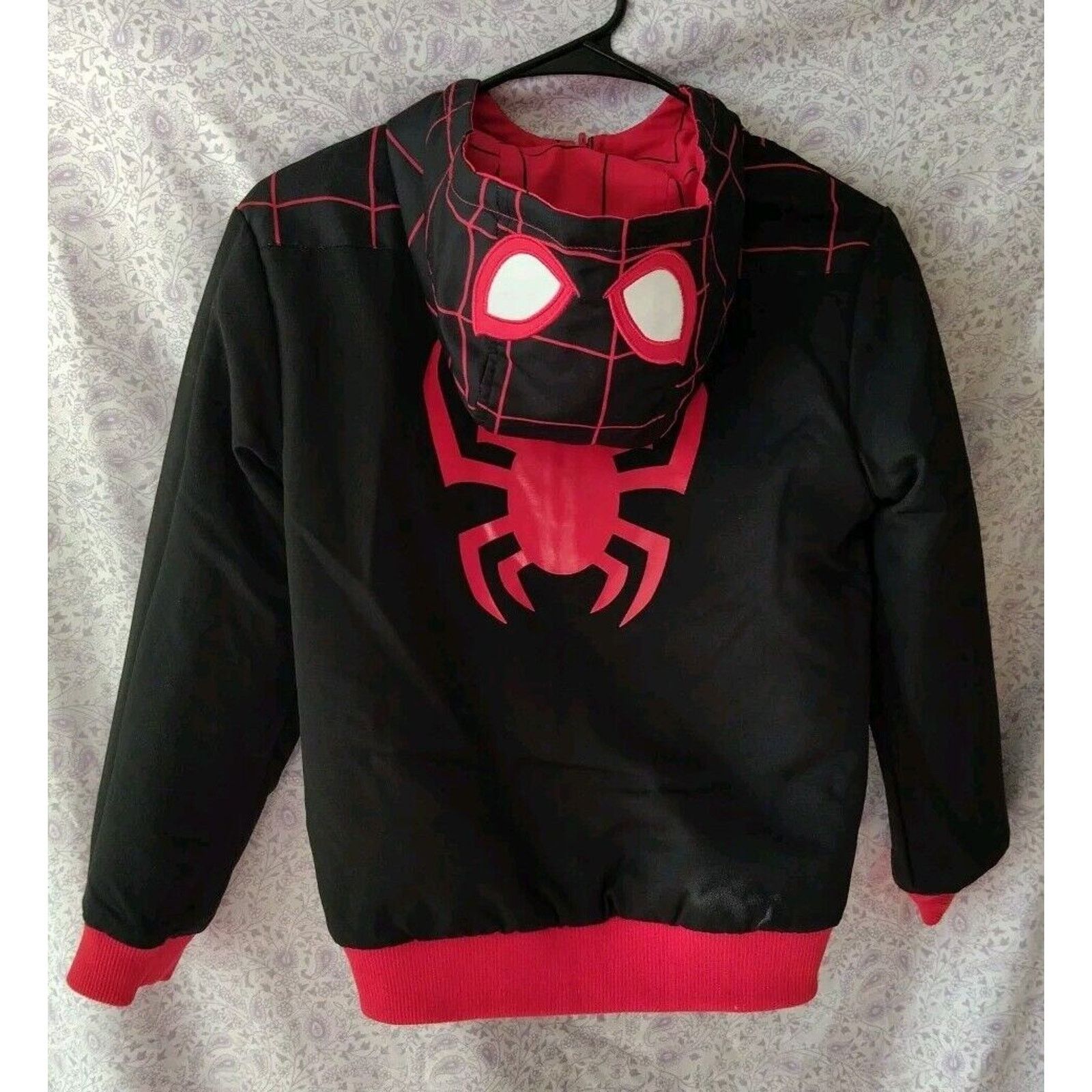 Disney NWT !! Disney/Marvel Spider-Man Reversible Jacket Boy's 7/8 Size US XS / EU 42 / 0 - 6 Thumbnail