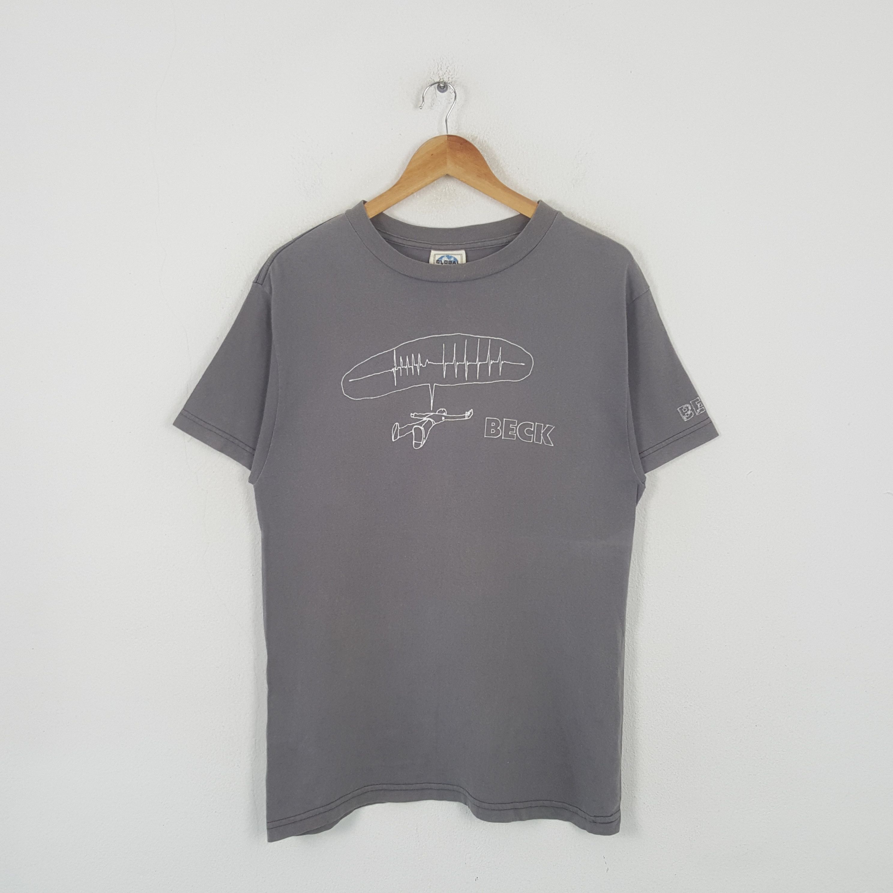 Band Tees Vintage Beck American Singer Songwriter Tshirt RR6 Size US M / EU 48-50 / 2 - 1 Thumbnail