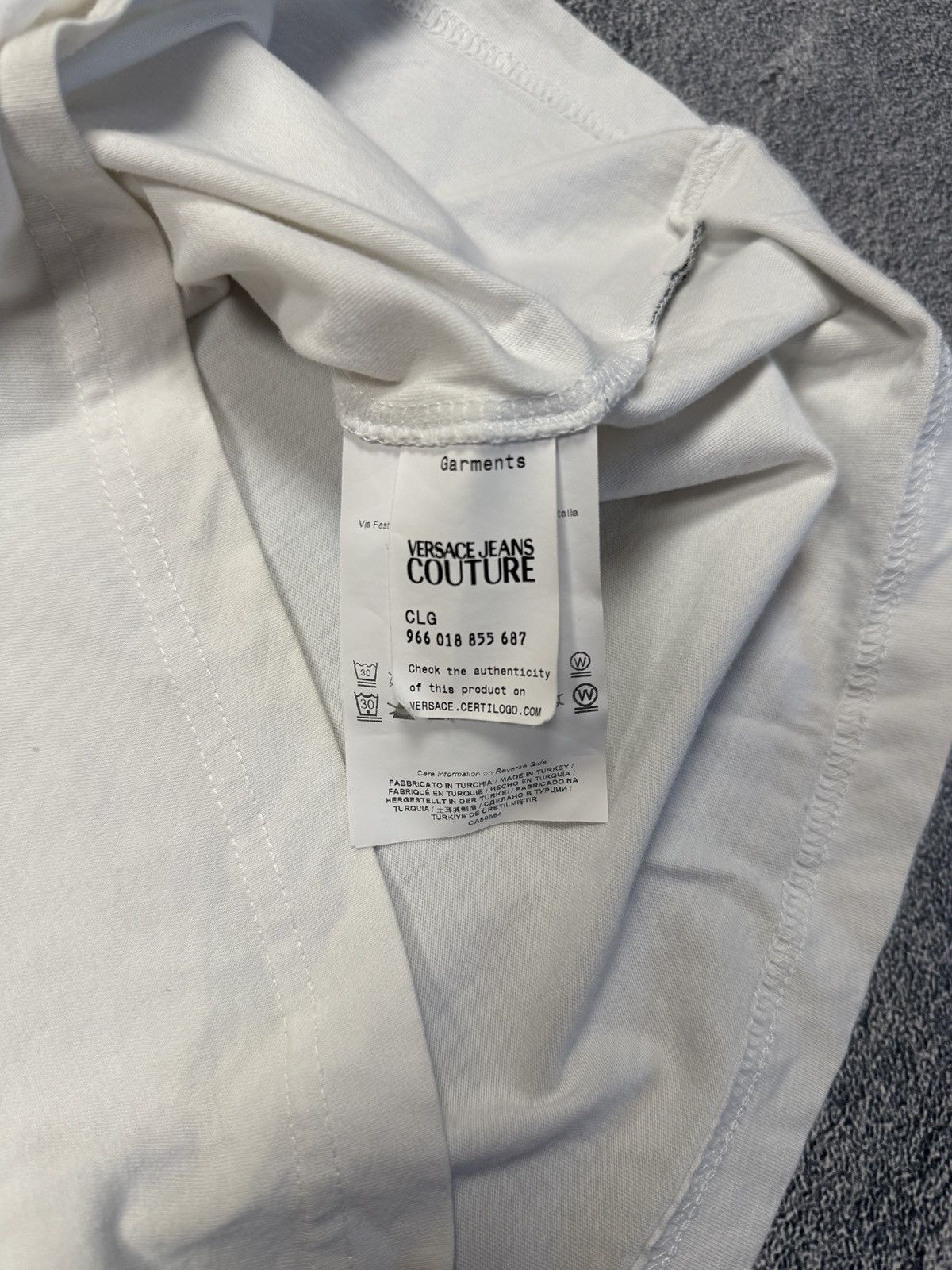 Versace Jeans Couture Versace Jeans Couture Tee Size US S / EU 44-46 / 1 - 7 Thumbnail