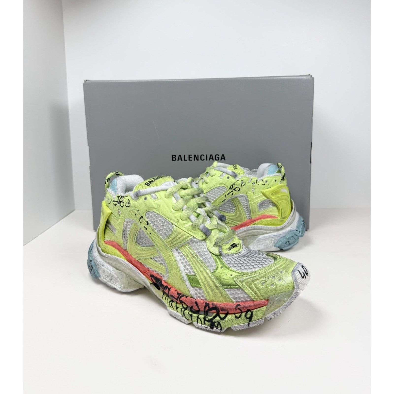 Balenciaga Size 40EU/7US - Balenciaga Runner Marathon Unreleased NEW Size US 7 / EU 40 - 2 Thumbnail