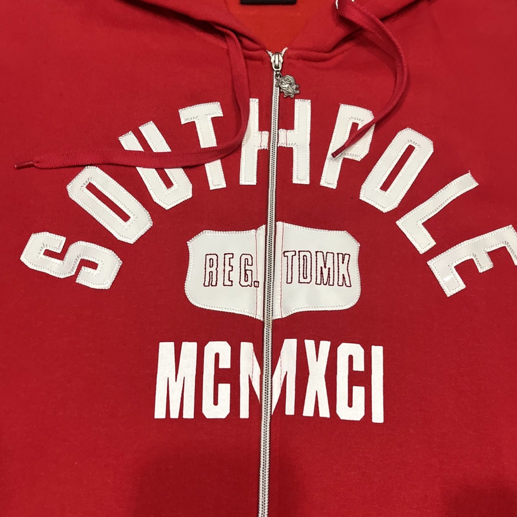 Southpole VINTAGE SOUTHPOLE Hoodie XL Men Red Full Zip Hooded Pockets Tribal Streetwear Goth Grunge Size US XL / EU 56 / 4 - 2 Thumbnail
