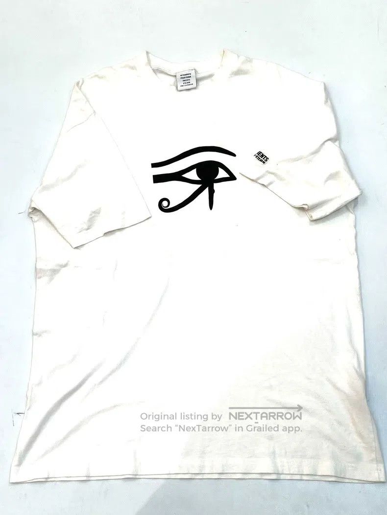 Vetements SS18 EYE OF HORUS TSHIRT | Grailed