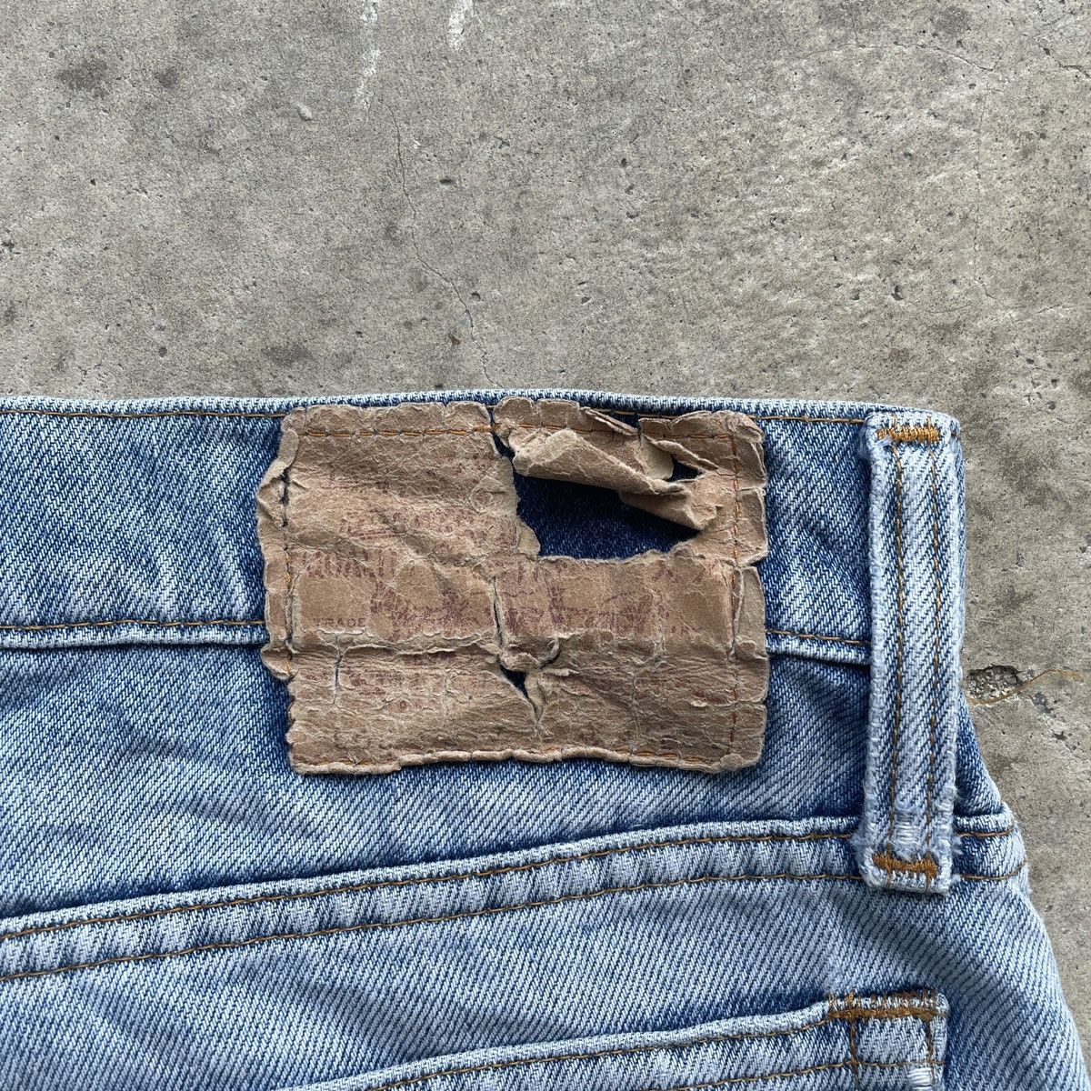 Levi's Vintage Clothing Vintage Levi’s 505 Faded Jeans Wash Denim Pants W32 Size US 32 / EU 48 - 10 Thumbnail