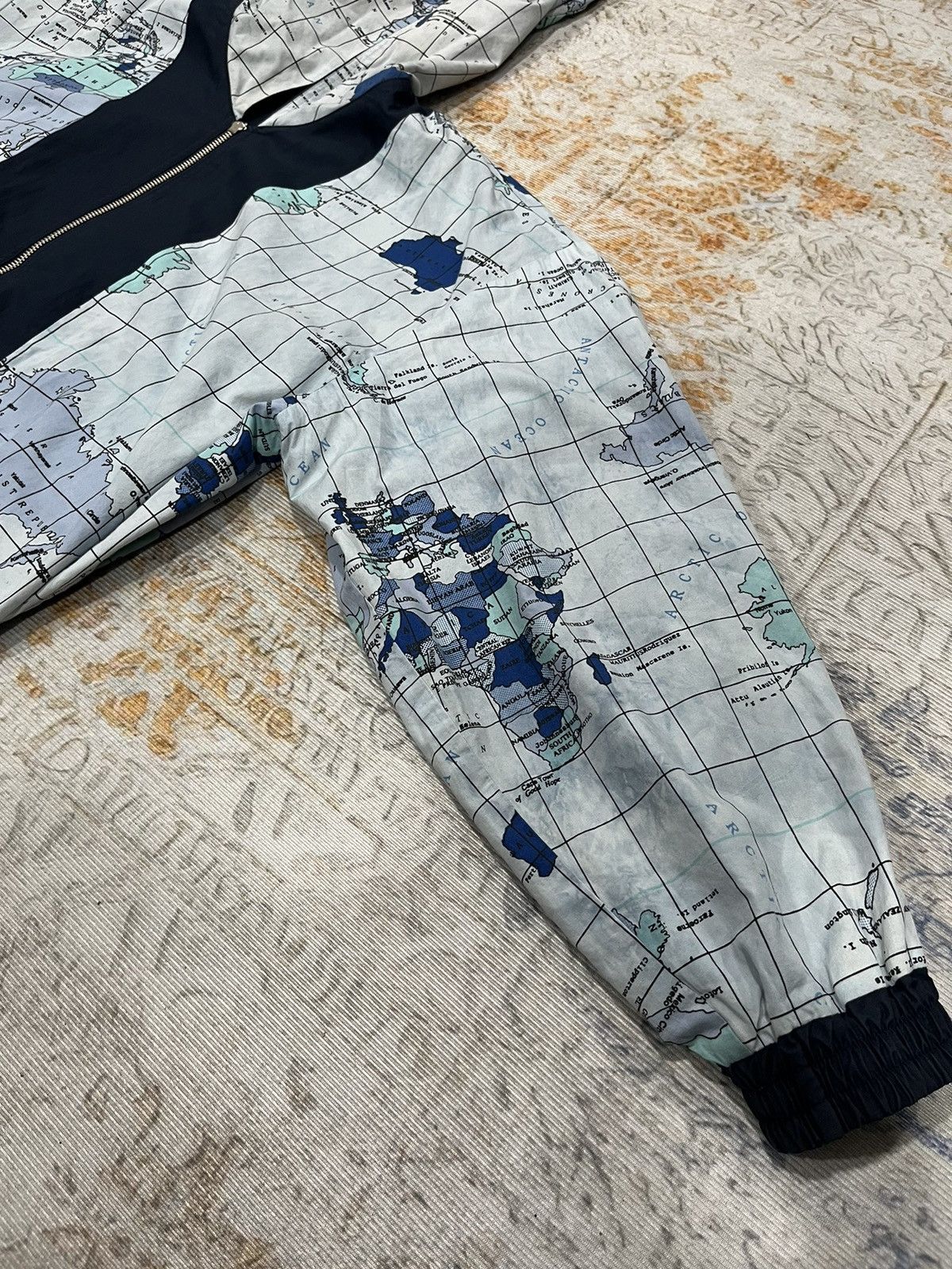 Issey Miyake Hai Sporting Gear by Issey Miyake In World Map Motif Jacket Size US L / EU 52-54 / 3 - 11 Thumbnail