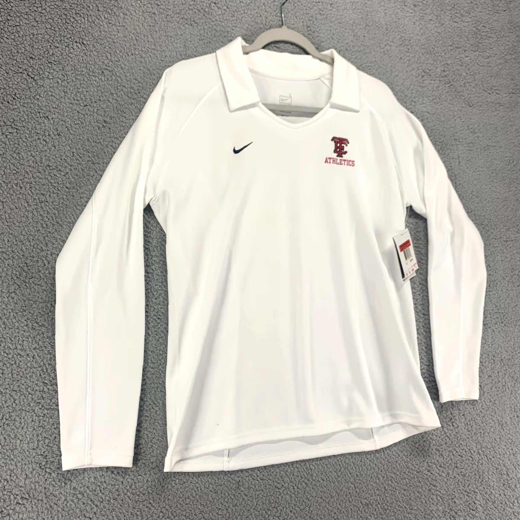 Nike Nike Shirt Womens Large White Long Sleeve Performance Pullover Swoosh Size L / US 10 / IT 46 - 3 Thumbnail