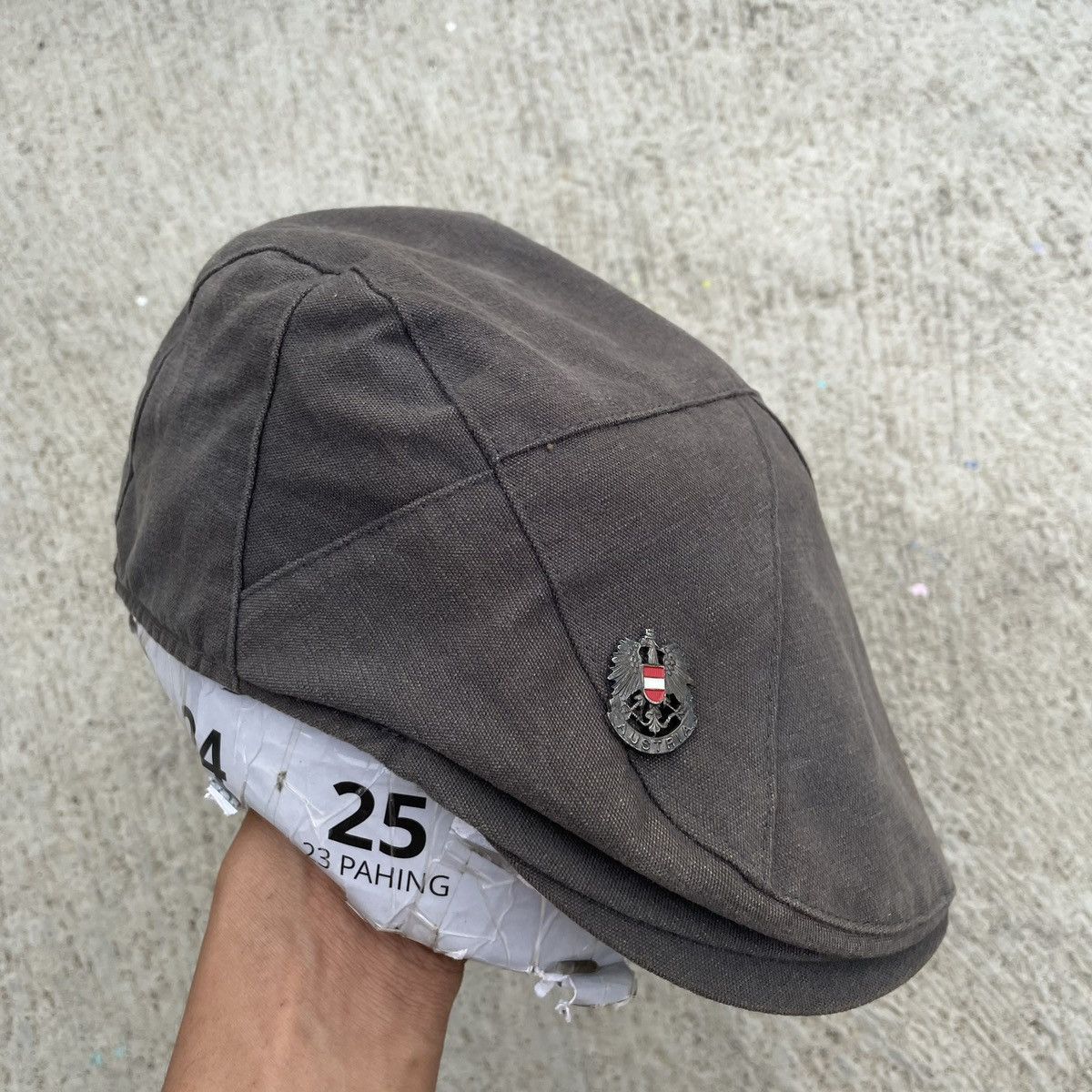 Balmain × Pierre Balmain ARCHIVE🔥 Balmain Paris flatcap with unique design Size 32 - 8 Thumbnail