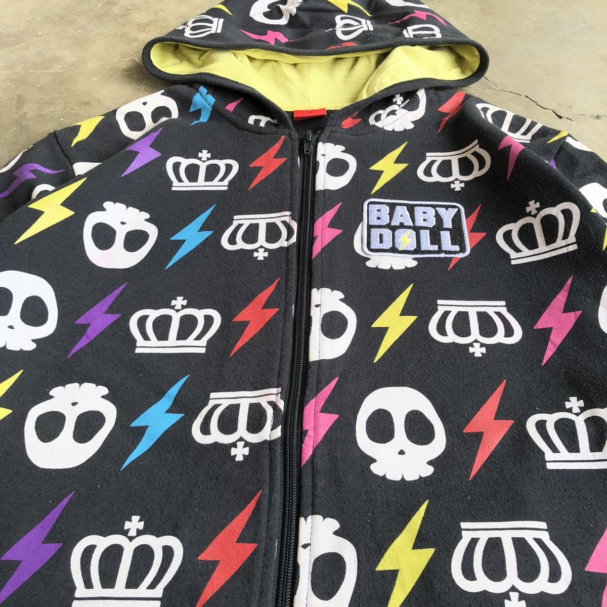 20471120 2000s Baby Doll All Over Print Logo Ziphoodie Black Lgb Size US M / EU 48-50 / 2 - 6 Thumbnail