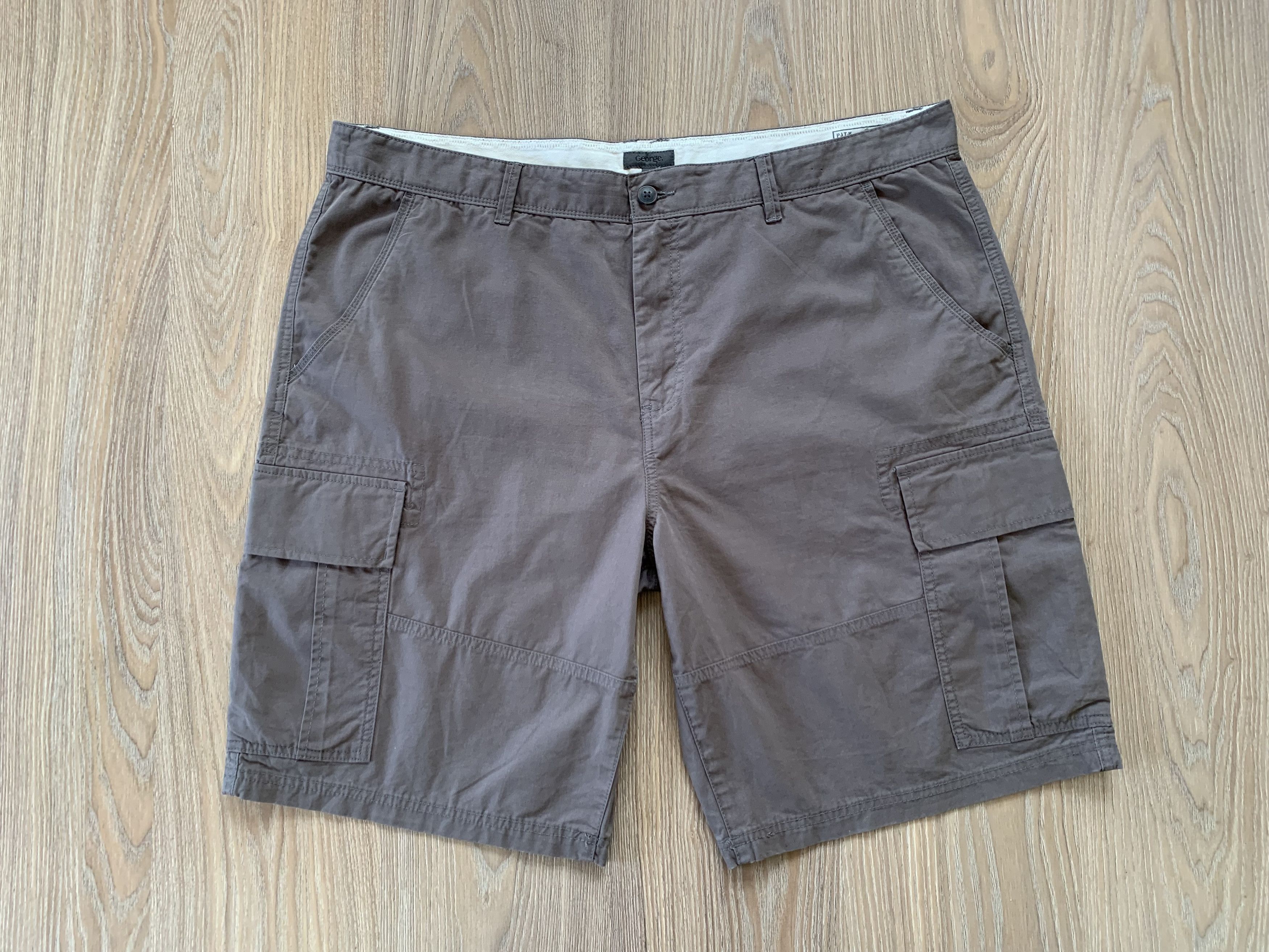 George George Cotton Grey Cargo Shorts Size US 42 / EU 58 - 2 Thumbnail