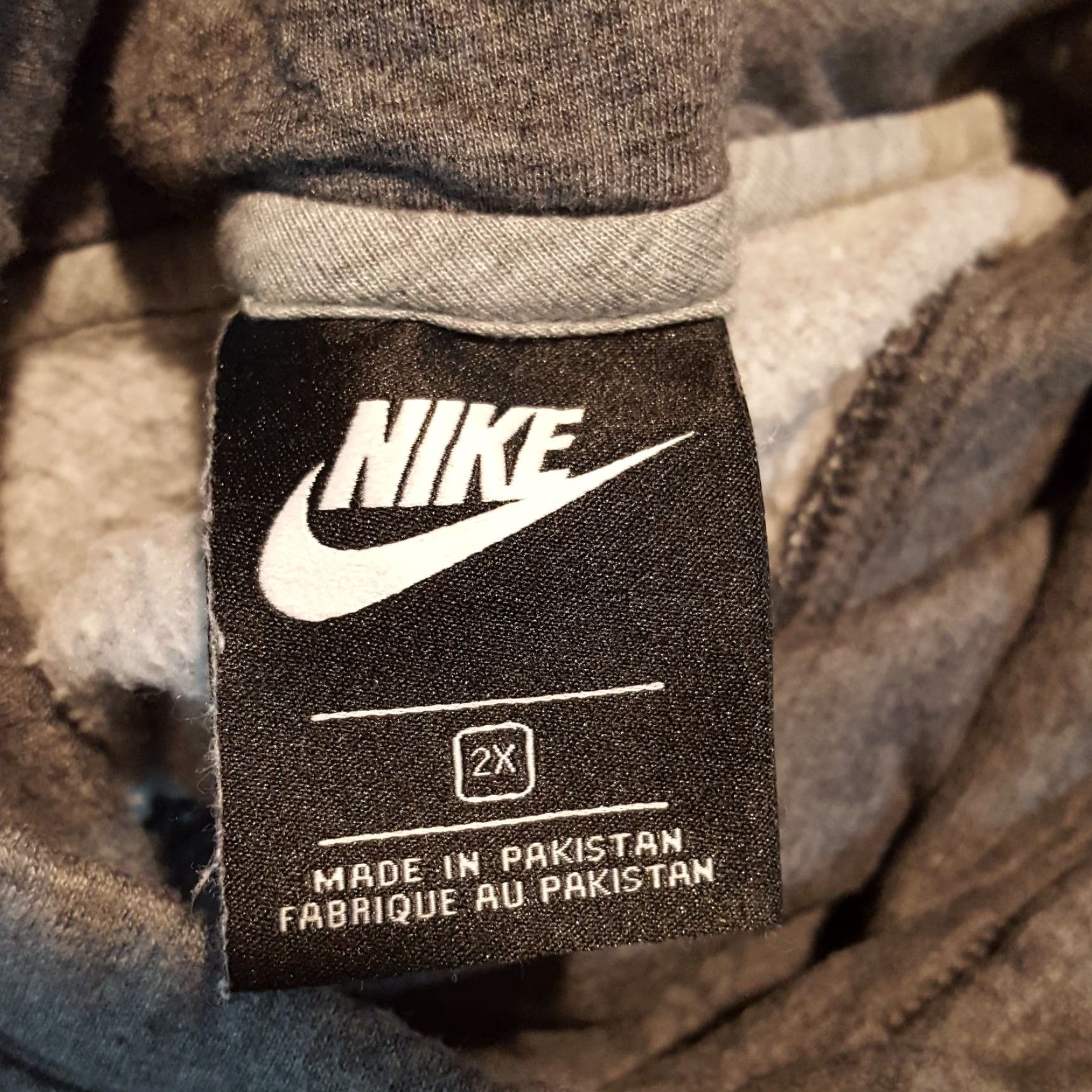 Nike VINTAGE Nike Hoodie Swoosh Pullover Big 2X Gray Crewneck Sweatshirt Men Pullover Hooded 90s Y2K College USA Sportswear Graphic Print Fleece Size US XXL / EU 58 / 5 - 7 Thumbnail