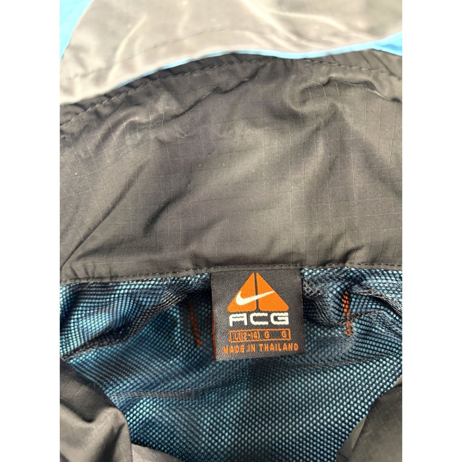 Nike ACG VINTAGE Nike ACG Windbreaker Jacket L Blue Yellow Full Zip Hooded 90s Mens Jacket Size US L / EU 52-54 / 3 - 6 Thumbnail