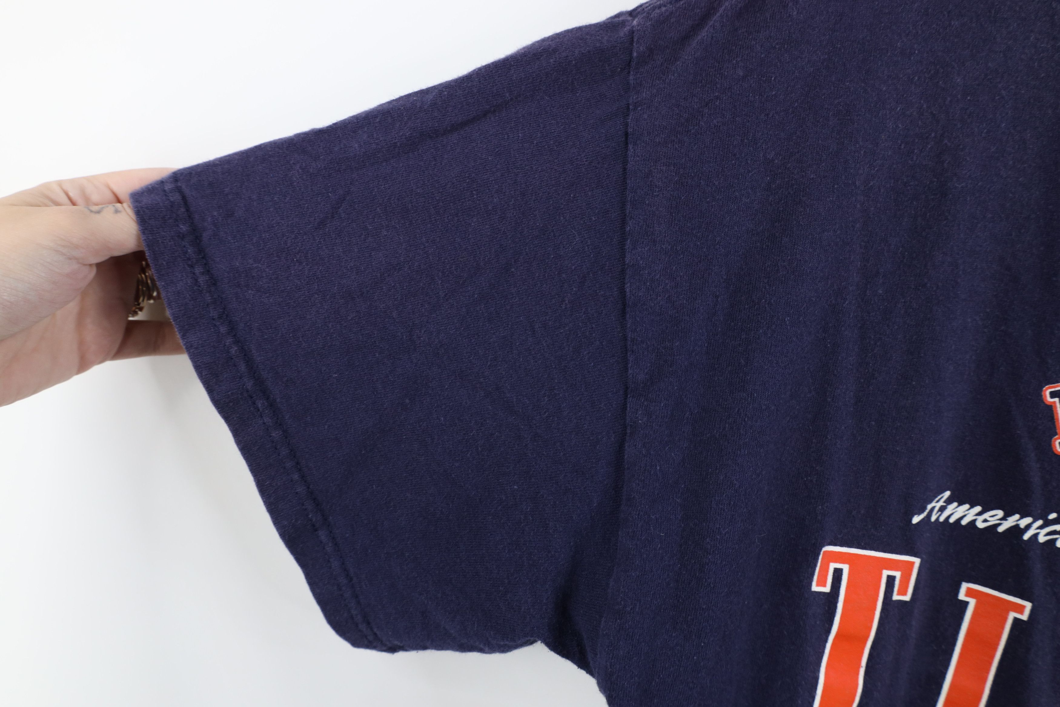 Vintage Vintage Y2K 2004 Tigers Baseball Old English D T-Shirt Size US L / EU 52-54 / 3 - 7 Thumbnail
