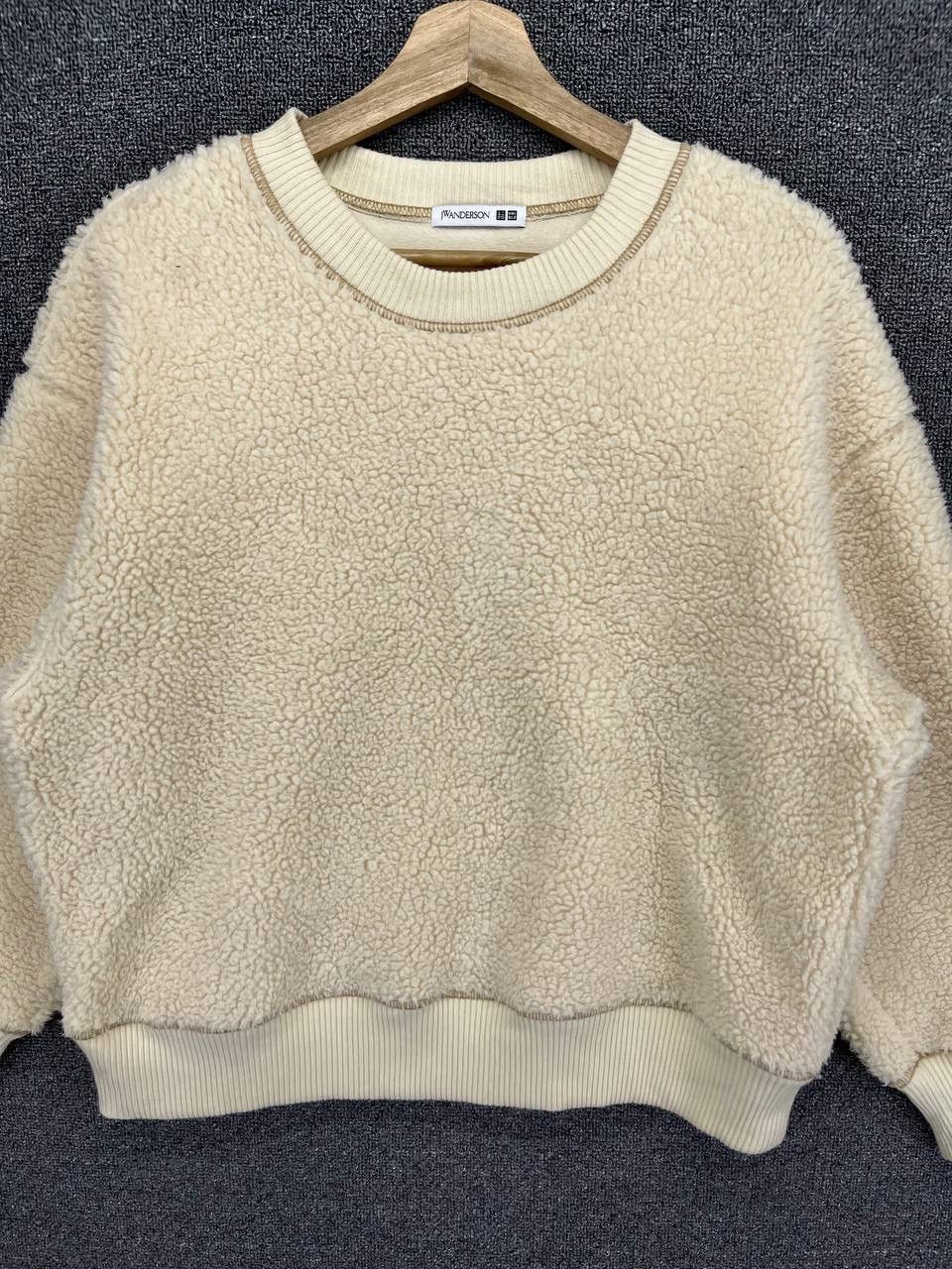 JW Anderson J.W.Anderson x Uniqlo Fleece Luxury Sweatshirt Size M / US 6-8 / IT 42-44 - 2 Thumbnail