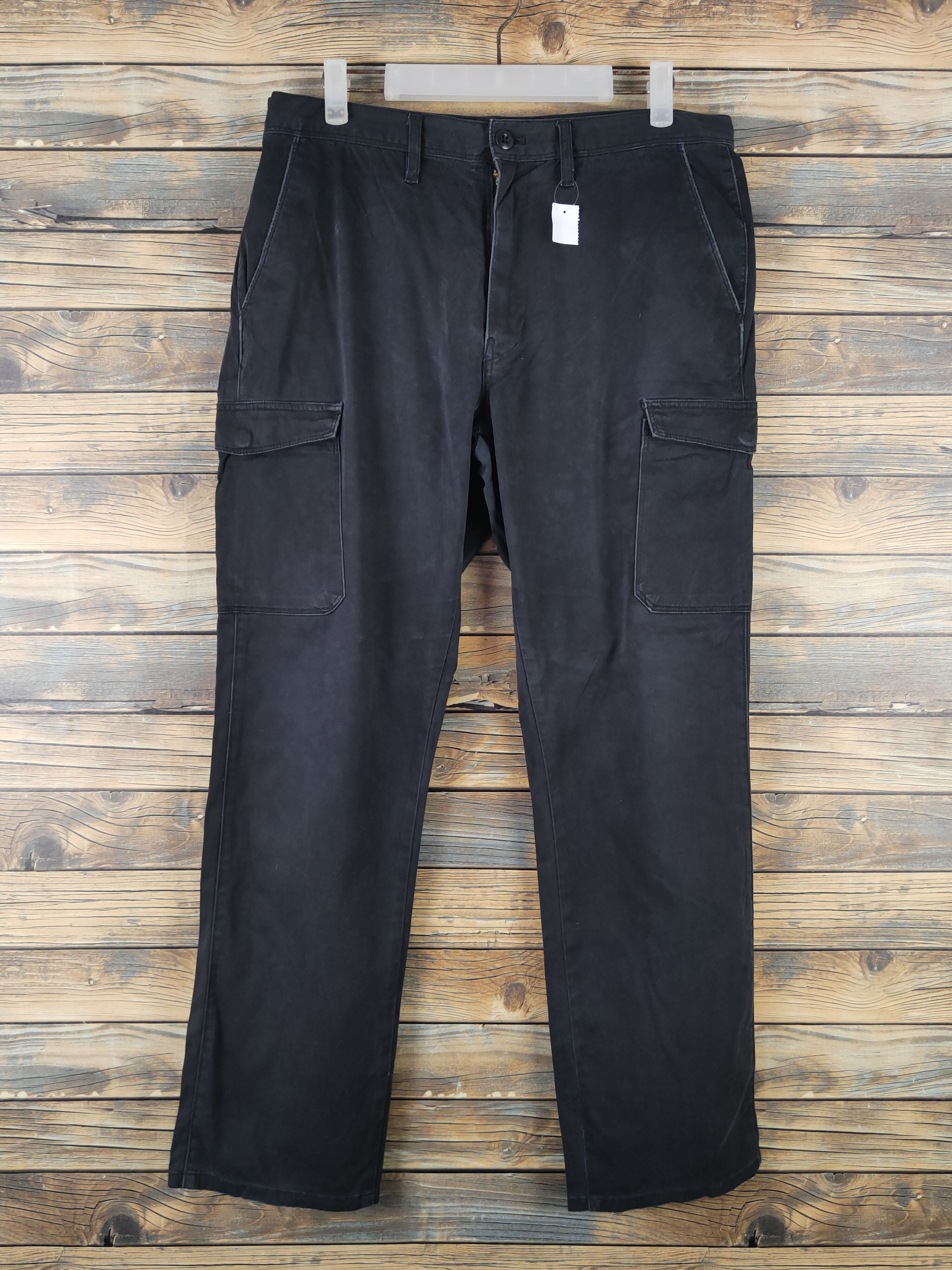 Japanese Brand DL Japanese Brand Black Multipocket Cargo Pants #1947 Size US 34 / EU 50 - 1 Thumbnail