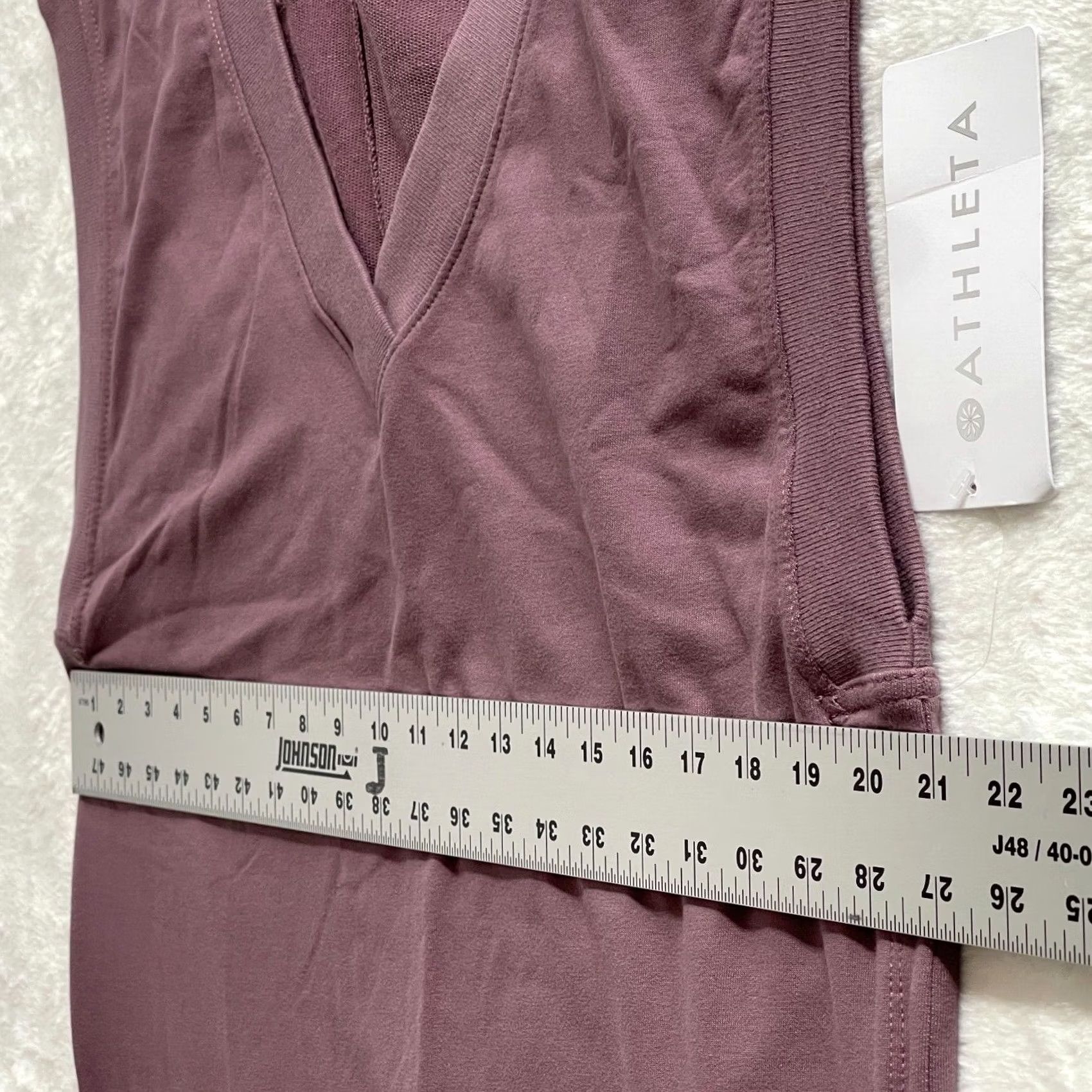 Athleta Athleta V-Neck Sweatshirt Tee Damask Mauve Pullover Medium Womens Athletic Shirt Sleeveless Cap Sleeve Size M / US 6-8 / IT 42-44 - 6 Thumbnail