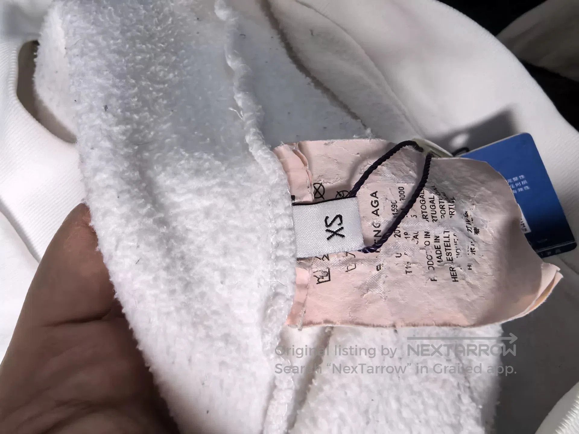 Balenciaga Authentic Balenciaga Sweatshirt in White. Size US M / EU 48-50 / 2 - 5 Thumbnail
