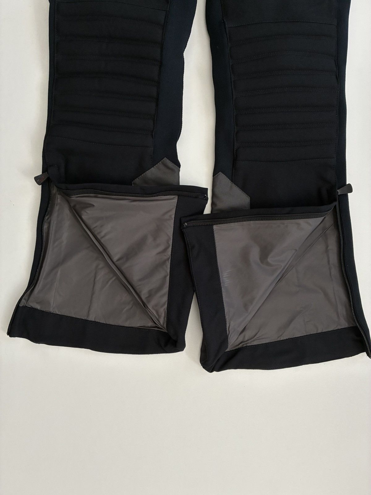 Moncler Ski pants Moncler outdoor trekking techwear gorpcore trouser Size 27" / US 4 / IT 40 - 8 Thumbnail
