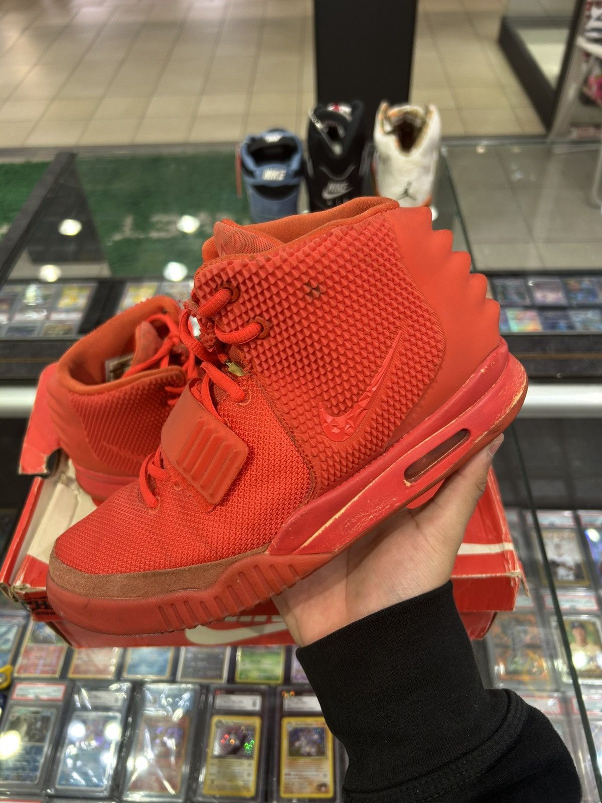 Yeezy Nike Yeezy 2 Red October Size US 9 / EU 42 - 2 Thumbnail