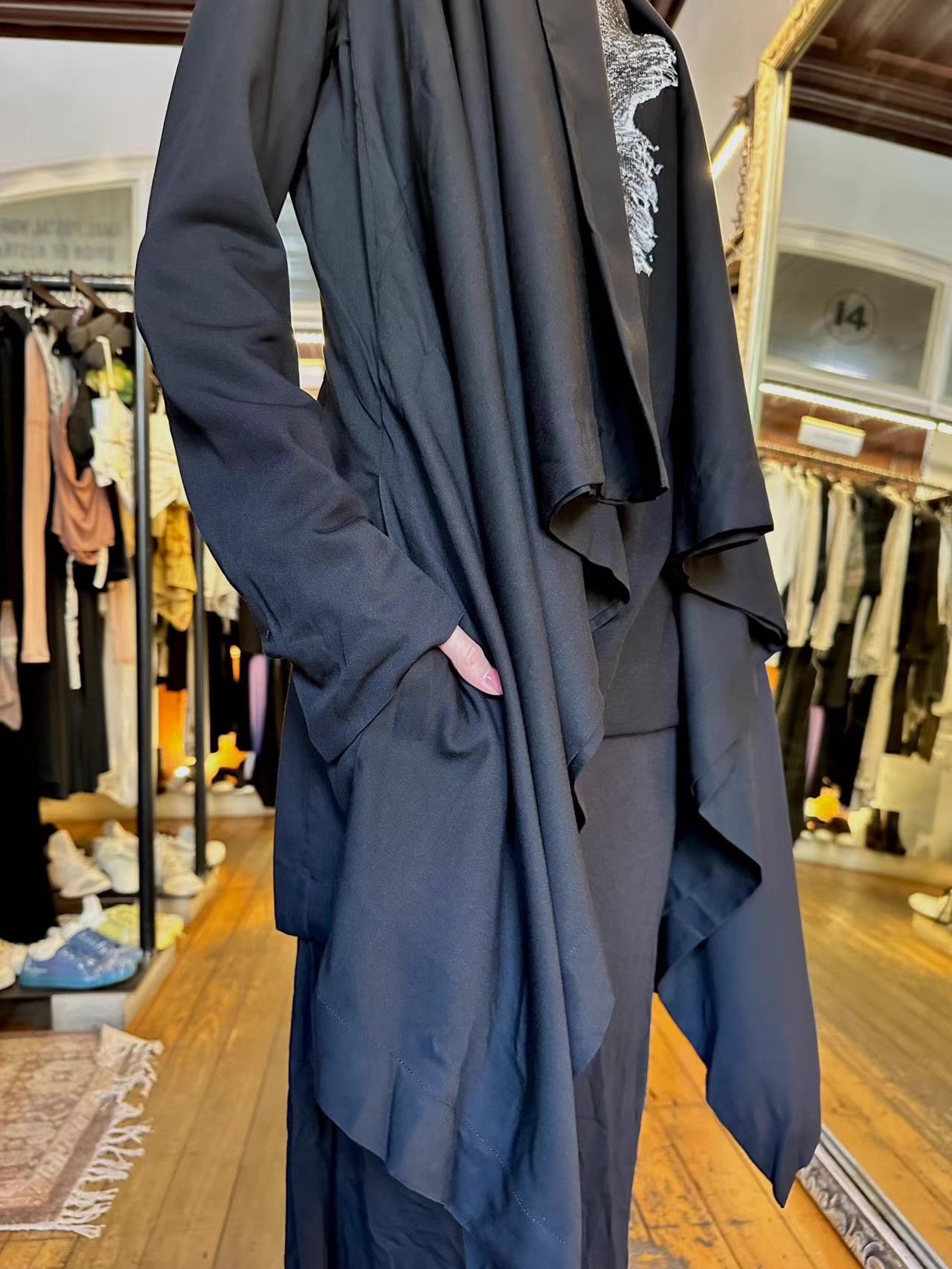 Masnada Masnada 16SS Women's Black Draped Linen Long Cardigan Ｑ25 Size M / US 6-8 / IT 42-44 - 4 Thumbnail