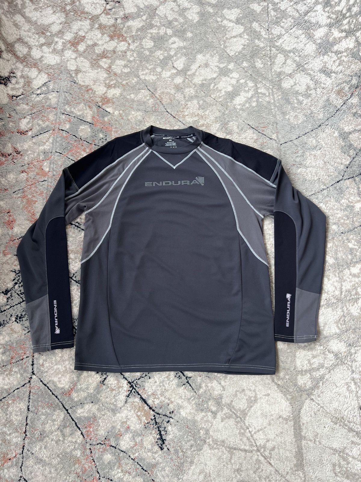 Other Endura Long Sleeve Size US XXL / EU 58 / 5 - 1 Thumbnail