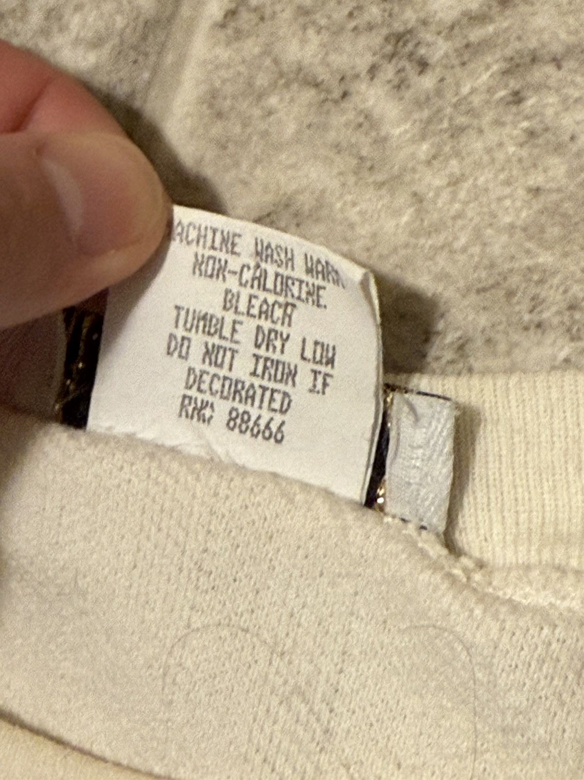 Vintage Vintage Caesars Palace T-Shirt Size US L / EU 52-54 / 3 - 4 Thumbnail