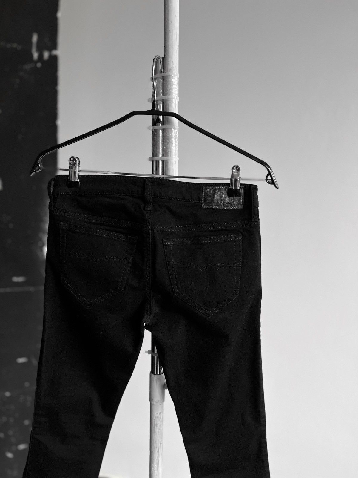 Designer × Diesel Diesel Wmns Skinzee-Low R41F1 Super Slim Skinny Black Jeans Size 28" / US 6 / IT 42 - 7 Thumbnail