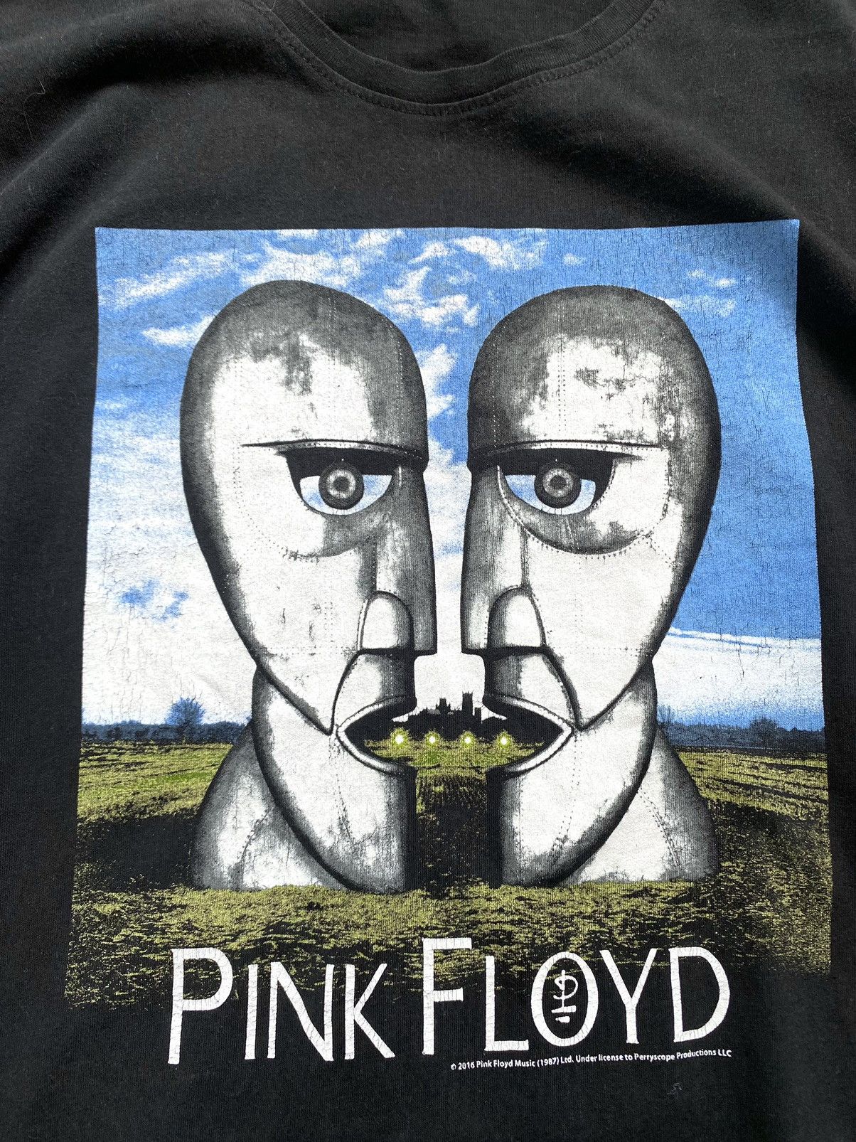 Pink Floyd Vintage Style Pink Floyd 1987 Album Promo T Shirt Size US XL / EU 56 / 4 - 5 Thumbnail