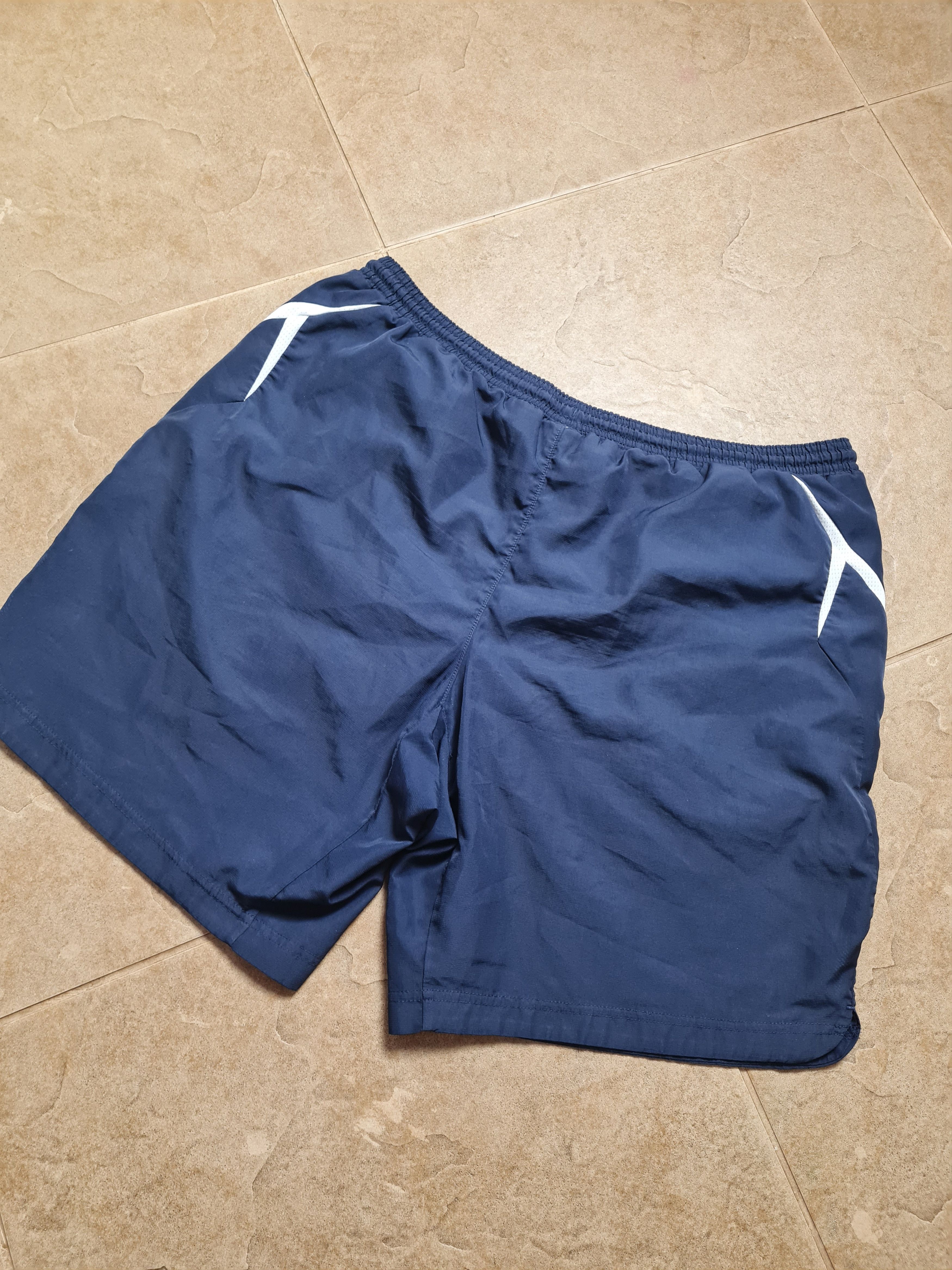 Umbro Vintage Soccer England Umbro Football shorts mens navy/blue Size US 33 - 10 Thumbnail