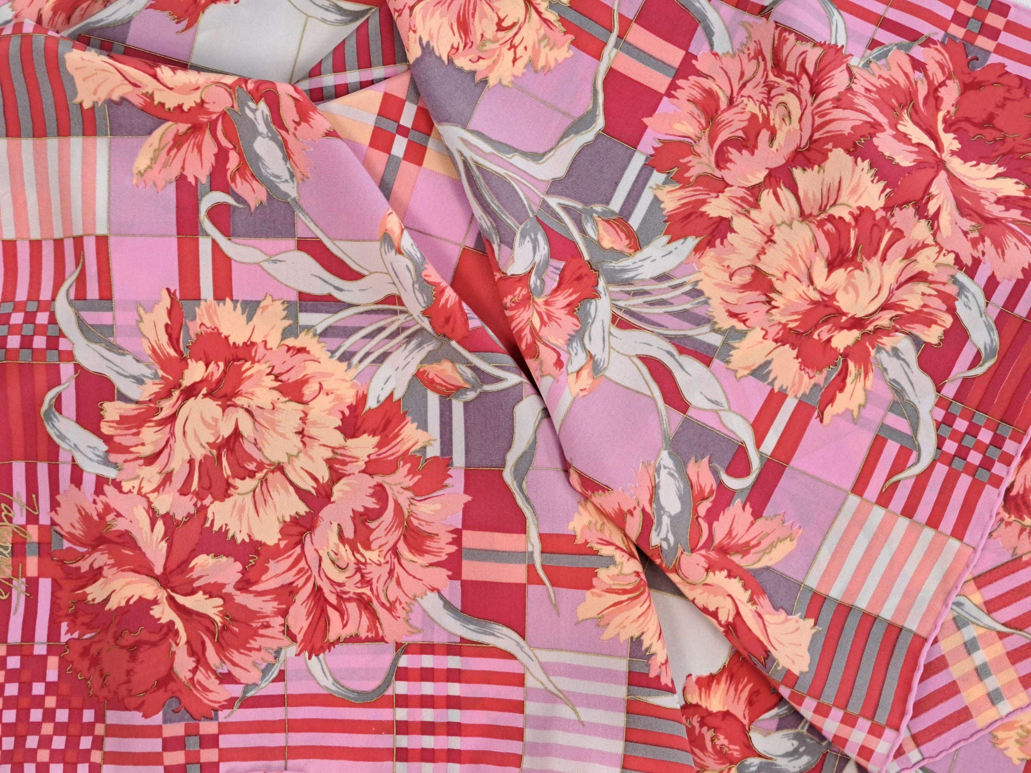 Vintage Vintage Falconetto floral/check silk scarf. Size ONE SIZE - 2 Thumbnail