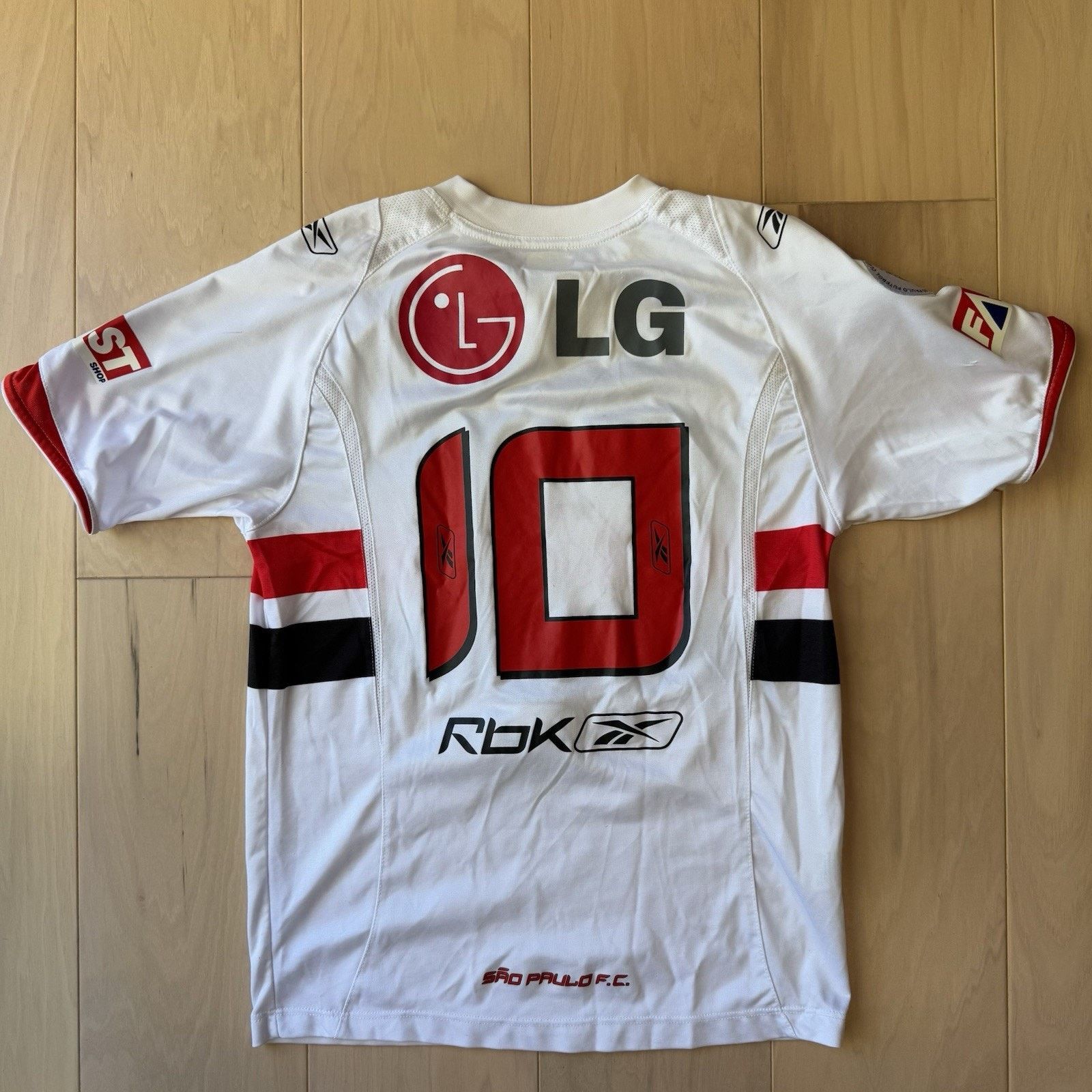 Reebok Vintage São Paulo Jersey Small White Red Reebok FC Soccer Size US S / EU 44-46 / 1 - 8 Thumbnail