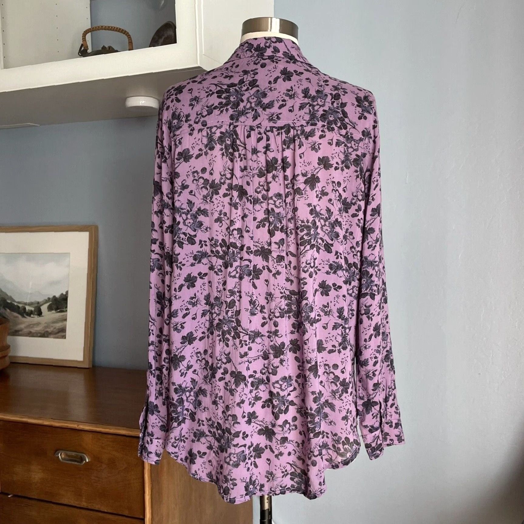 Anthropologie VINTAGE Anthropologie Pilcro The Romy Relaxed Buttondown Shirt Purple Floral PS S Womens Button down Shirt Long Sleeve Floral Purple 90s 1990s Size S / US 4 / IT 40 - 7 Thumbnail