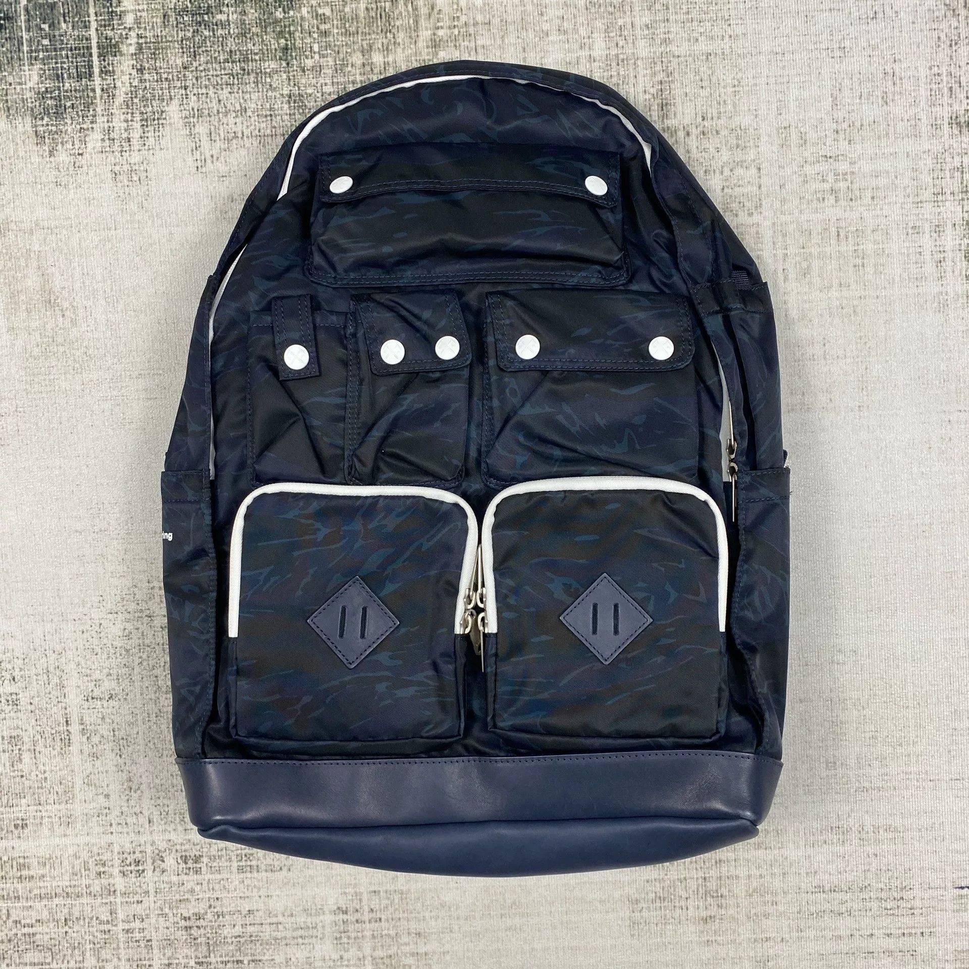 White Mountaineering MADNESS x WHITE MOUNTAINEERING Backpack Size ONE SIZE - 1 Thumbnail