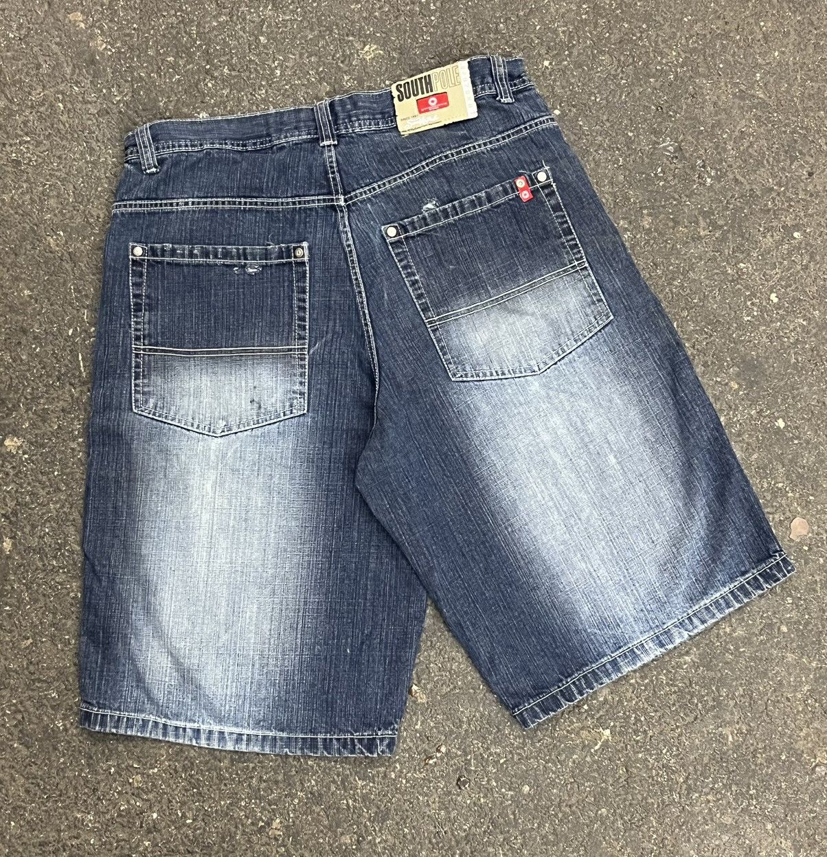 Southpole Baggy fit y2k Southpole red tab jorts hype rare skater