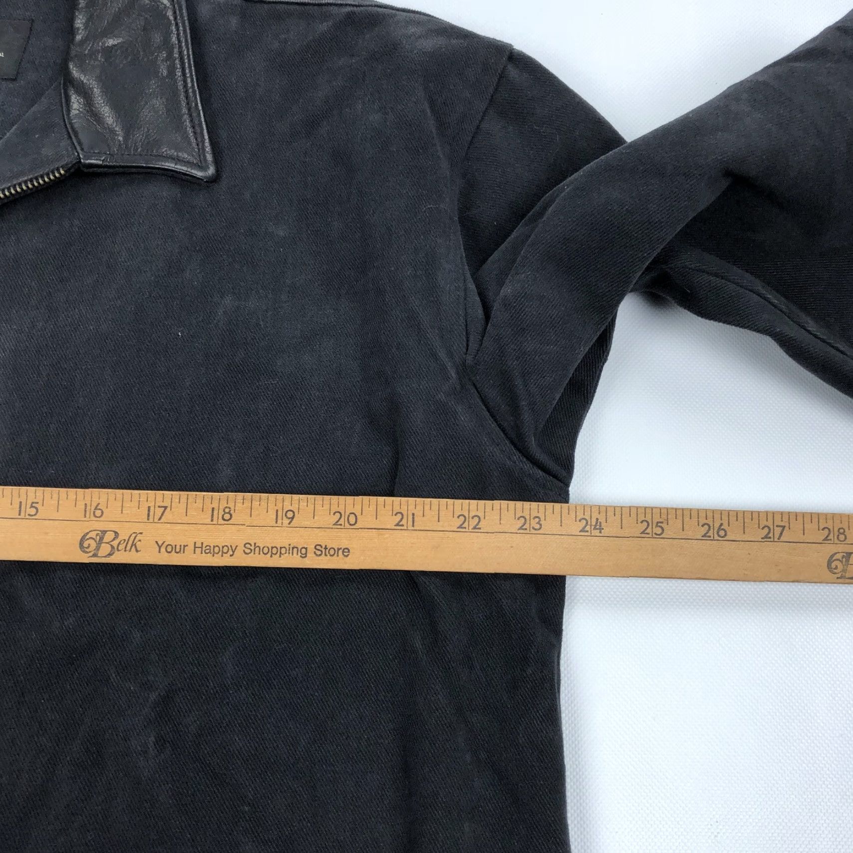 Vintage VINTAGE Sichel Black Canvas Leather Collar Full Zip Workwear Jacket Coat Men L Black Canvas Leather Collar Full Zip Work Jacket Socks? Size US L / EU 52-54 / 3 - 7 Thumbnail