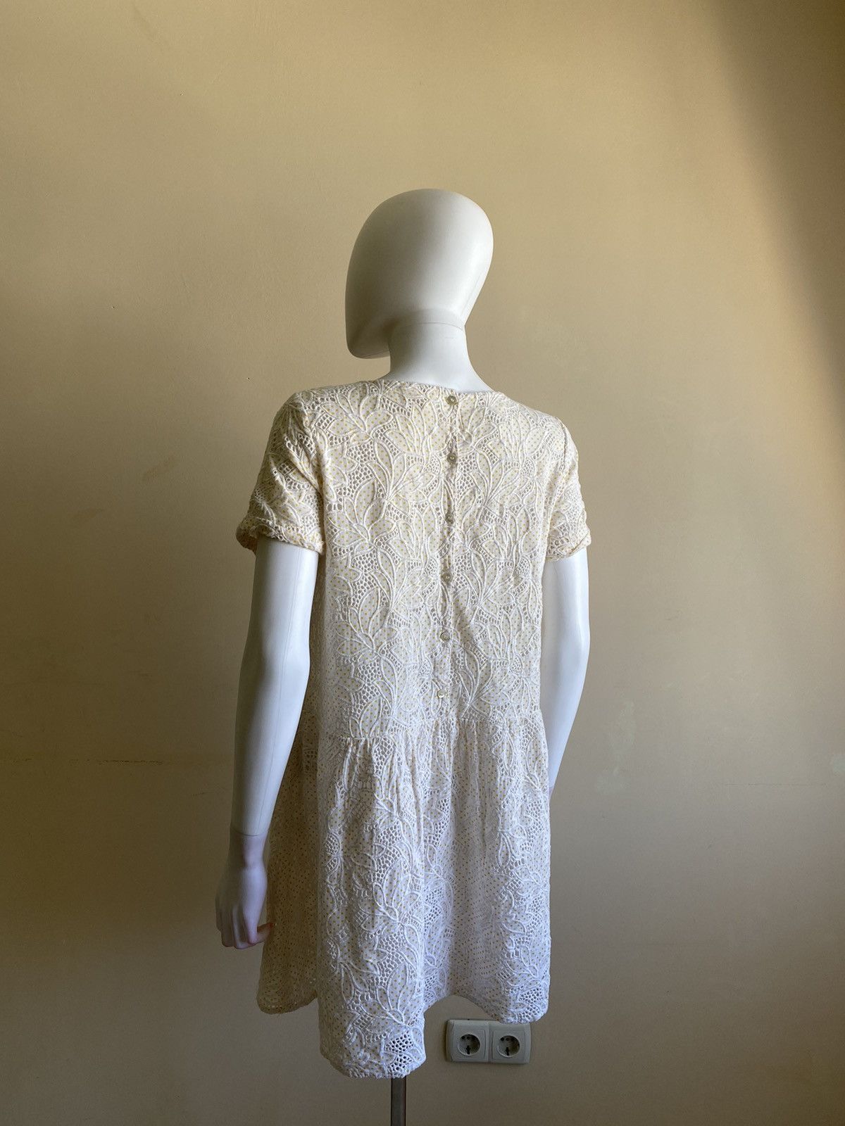 Sezane Sezane Embroidered Floral Ivory Polka Dot Mini Dress Size XS / US 0-2 / IT 36-38 - 7 Thumbnail